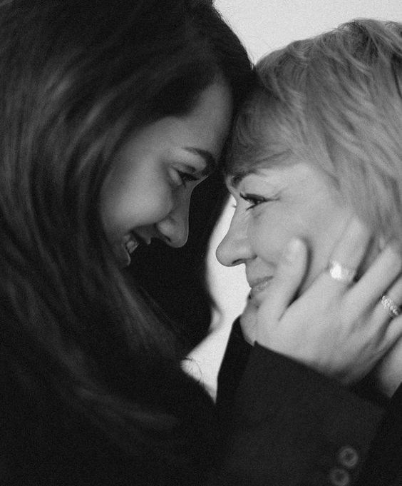 MOODBOARD MAMME E FIGLIE