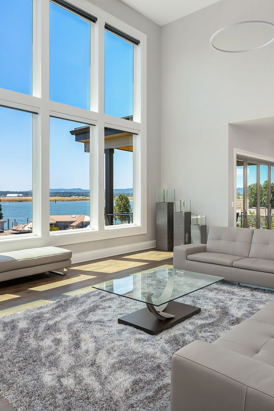 Photography. Luminous Entertainment Ja