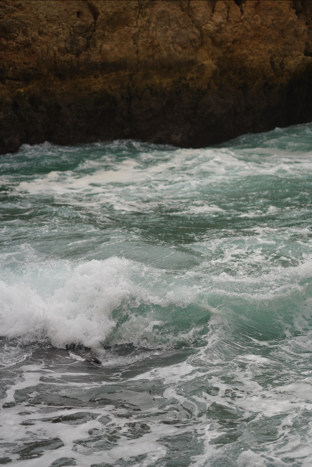 Atlantski ocean na portugalskoj obali