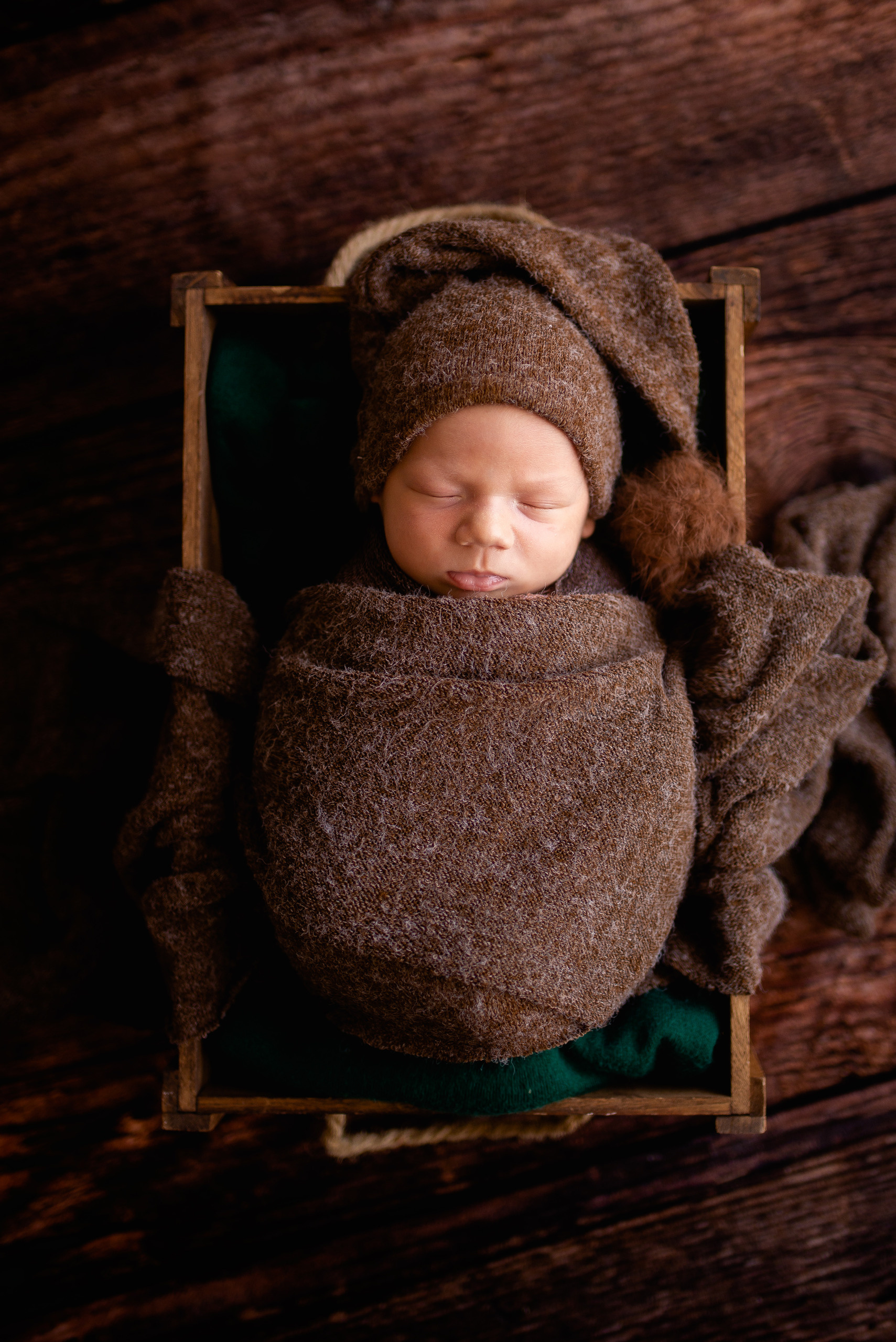 Φωτογράφιση νεογνού στη Ρόδο. Φωτογράφος νεογέννητων στη Ρόδο. Φωτογράφιση εγκυμοσύνης