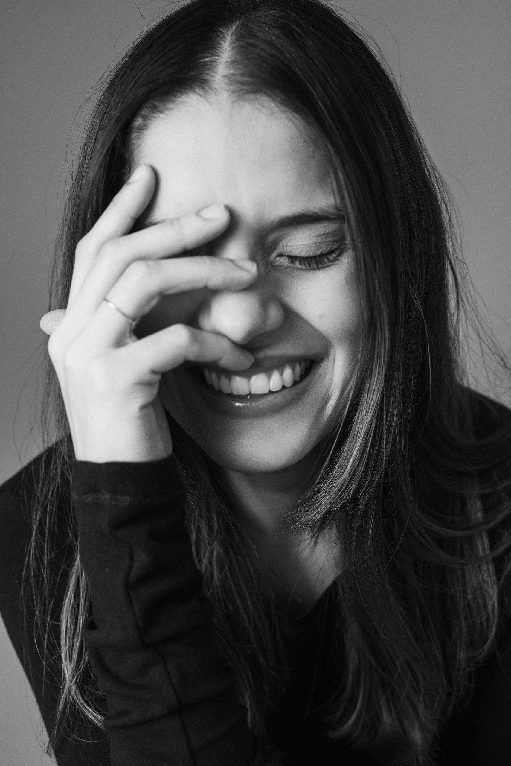 Tu foto profesional está saboteando tu carrera. Professional wedding, pregnancy and families photographer in Bogotá | Victor Rivera