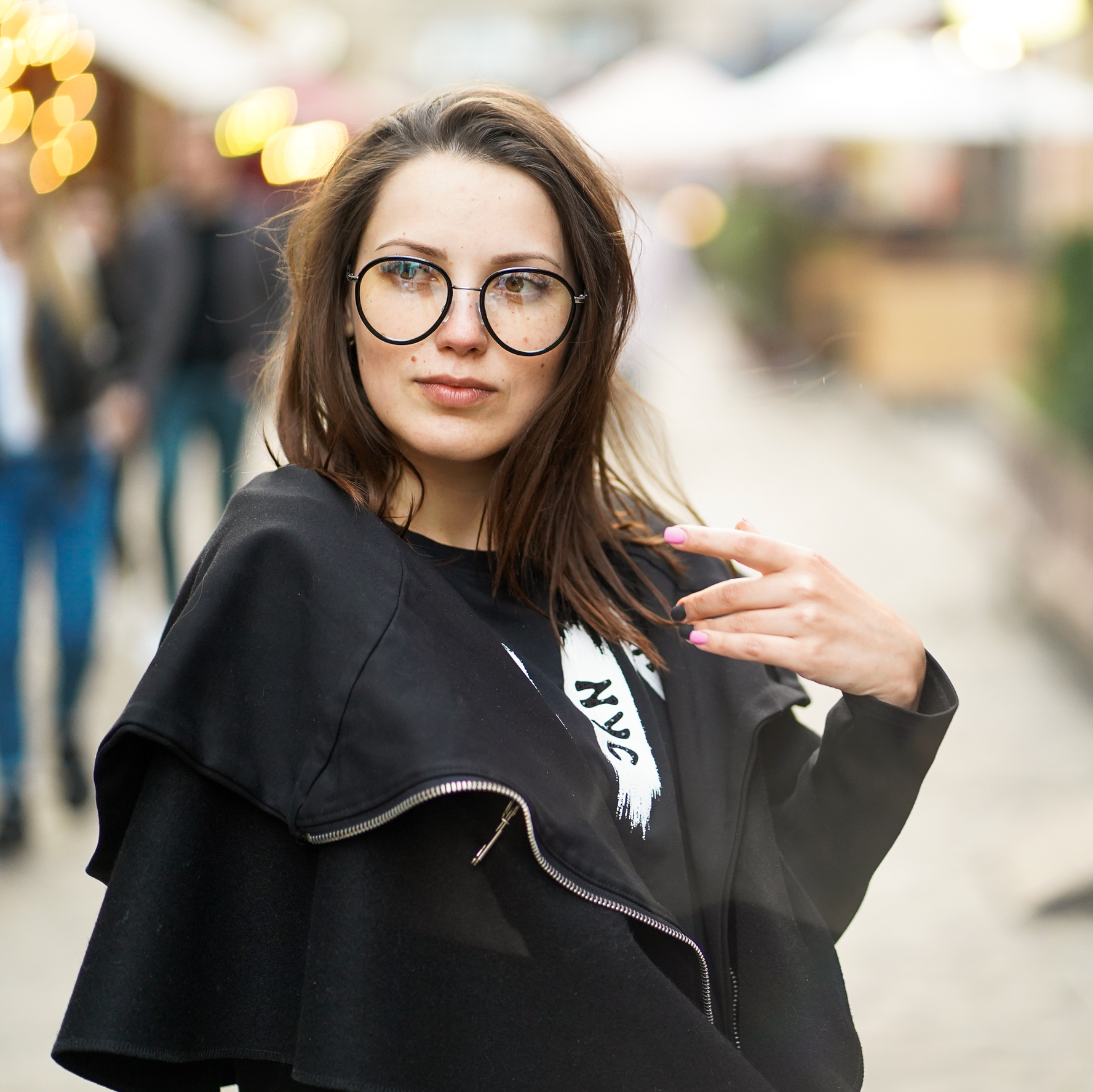 ABOUT US. Hochzeits- und Reportagefotograf für München, Regensburg, Deutschland RED LINE Media