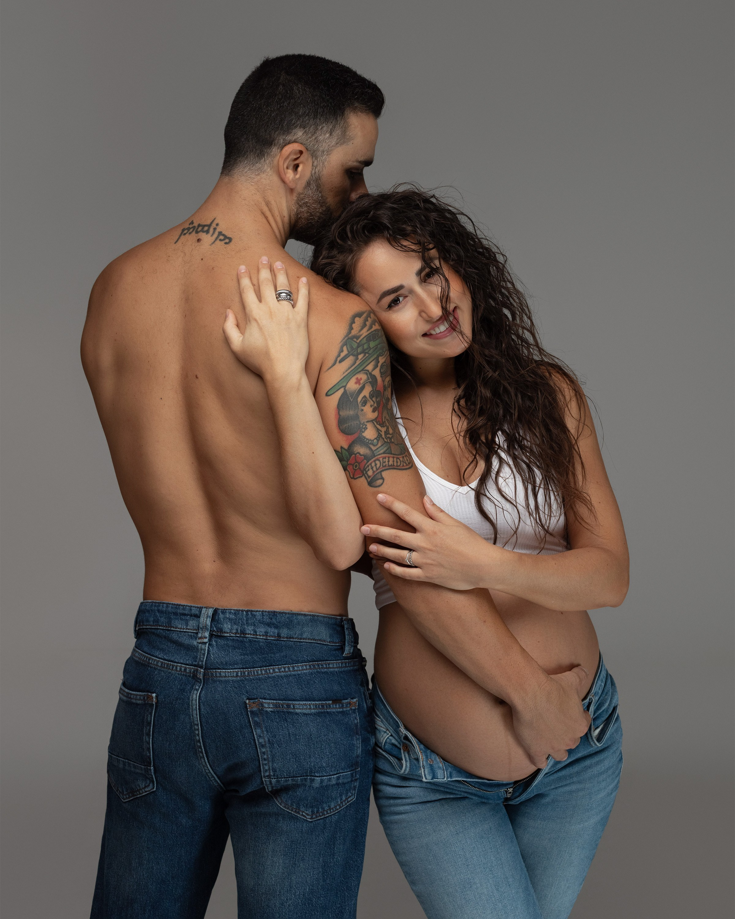 Sesiones de fotografía  en Estudio o exteriores de Embarazo y Maternidad