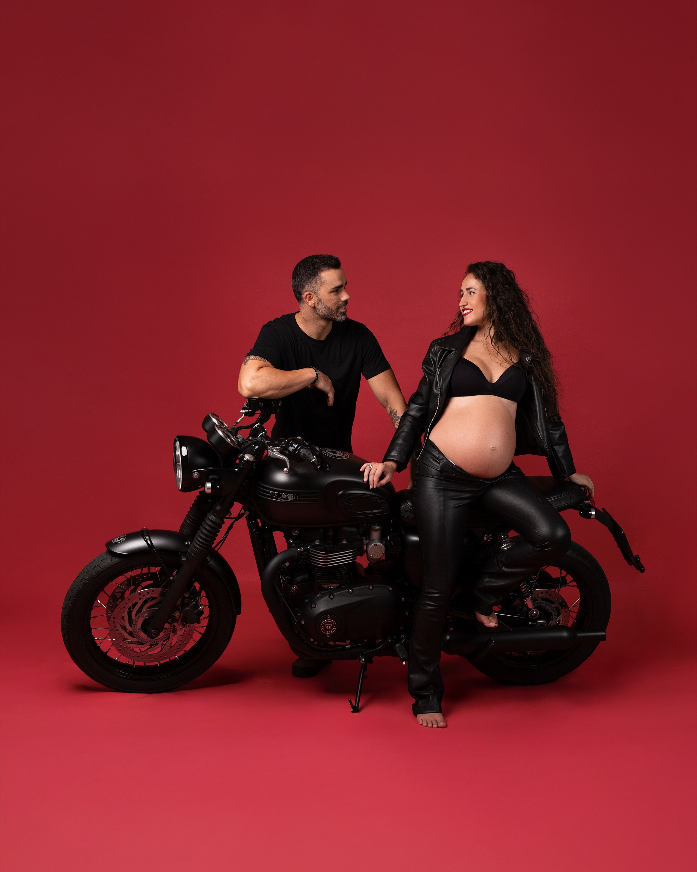 Sesiones de fotografía  en Estudio o exteriores de Embarazo y Maternidad con pareja o individual