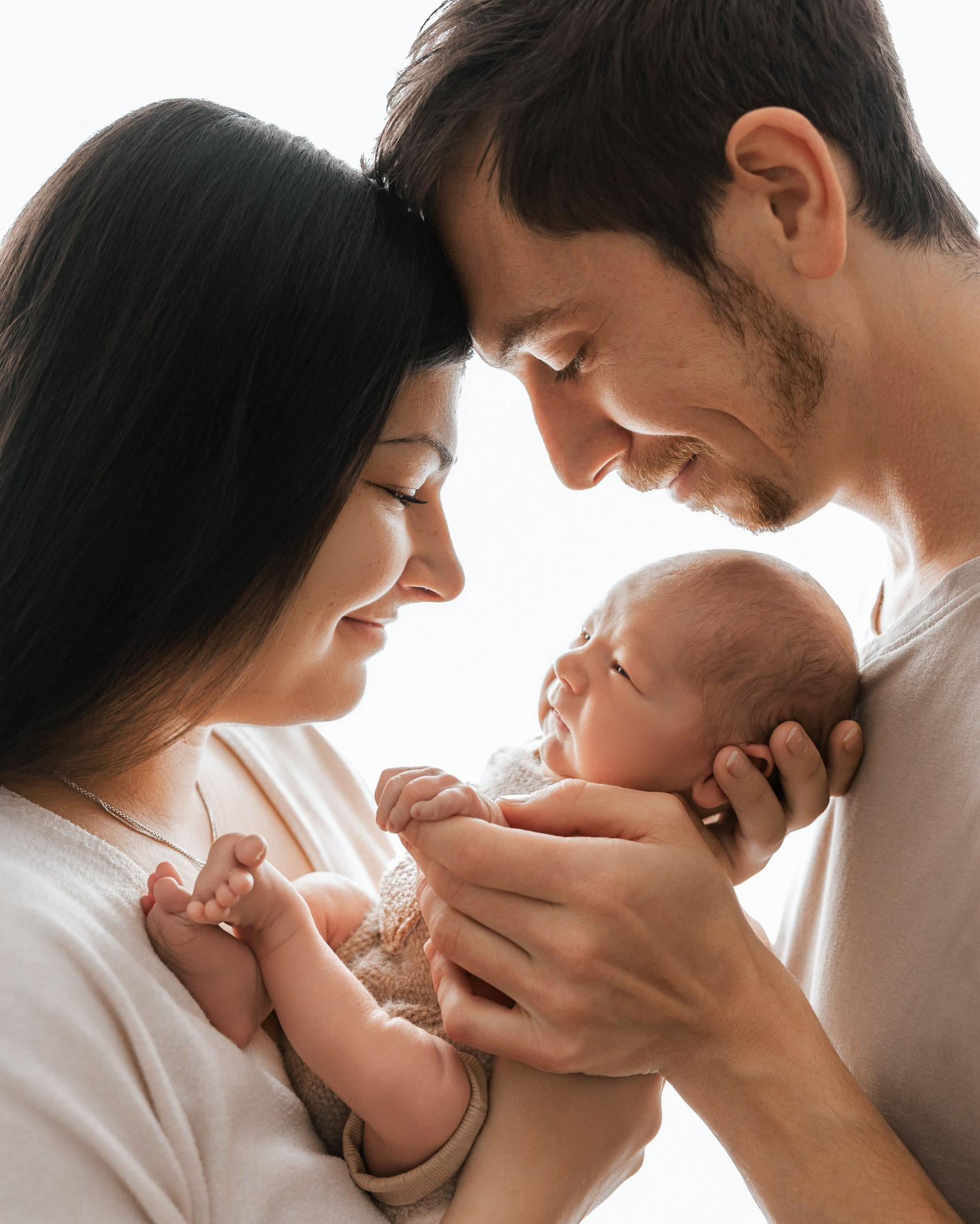 Novorozenci Newborn. Rodinná, těhotenská, newborn fotografka v Písku Oxana Telupilova