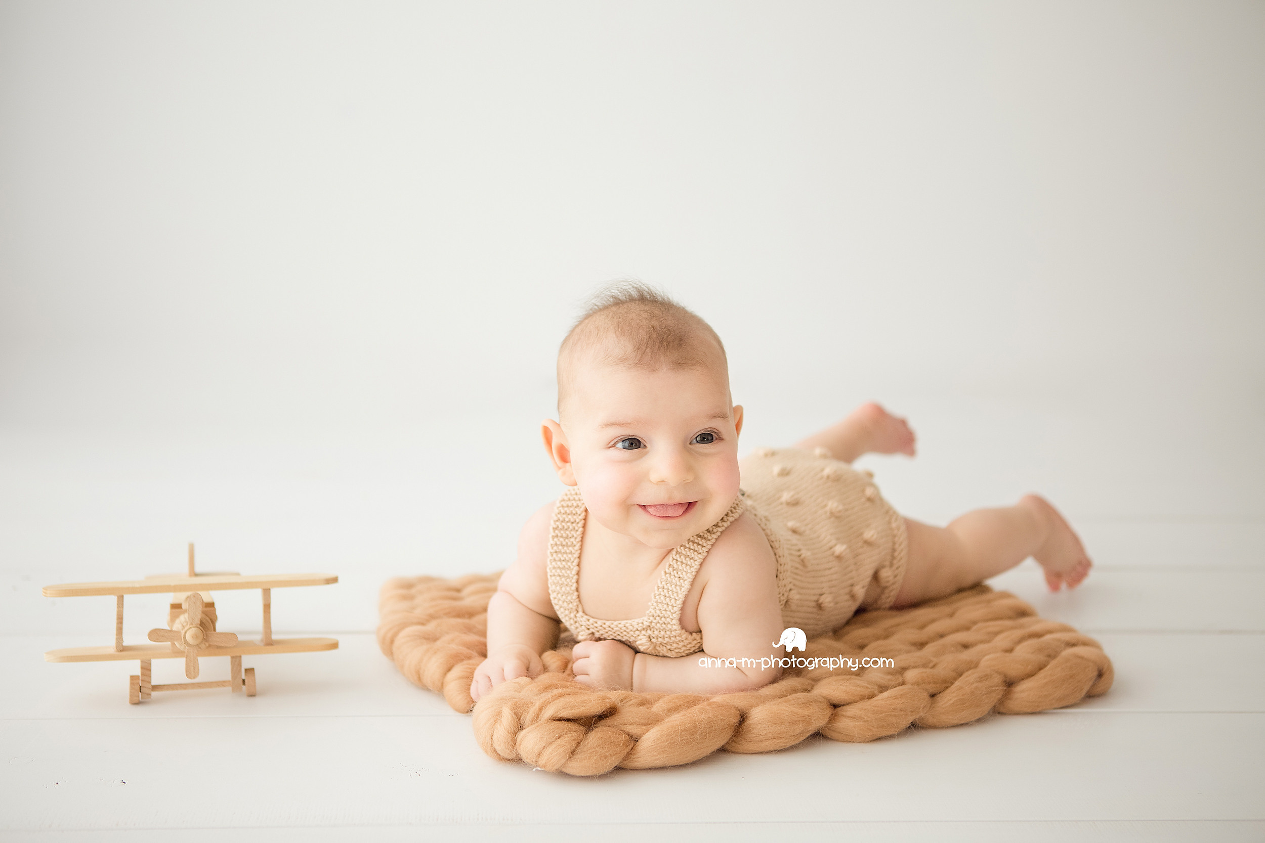 Services. Cyprus leading maternity, newborn and baby photographer, Nicosia