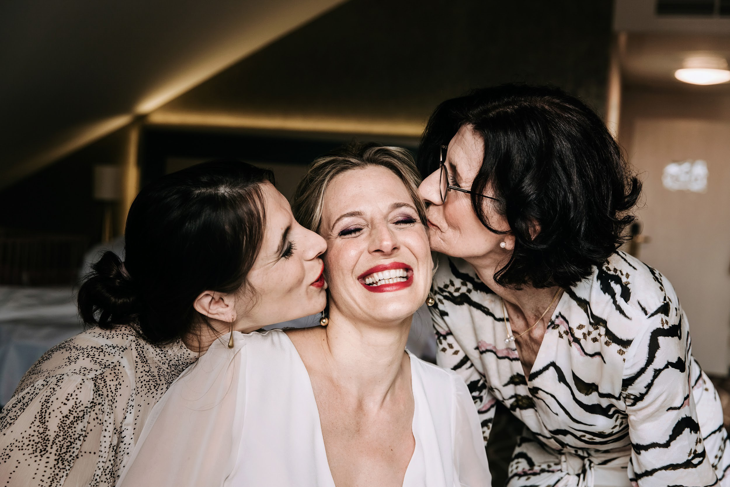 Fotografin aus Berlin Yuliya. Hochzeitsvideo, Hochzeitsfilm, Hochzeitsvideograf Berlin