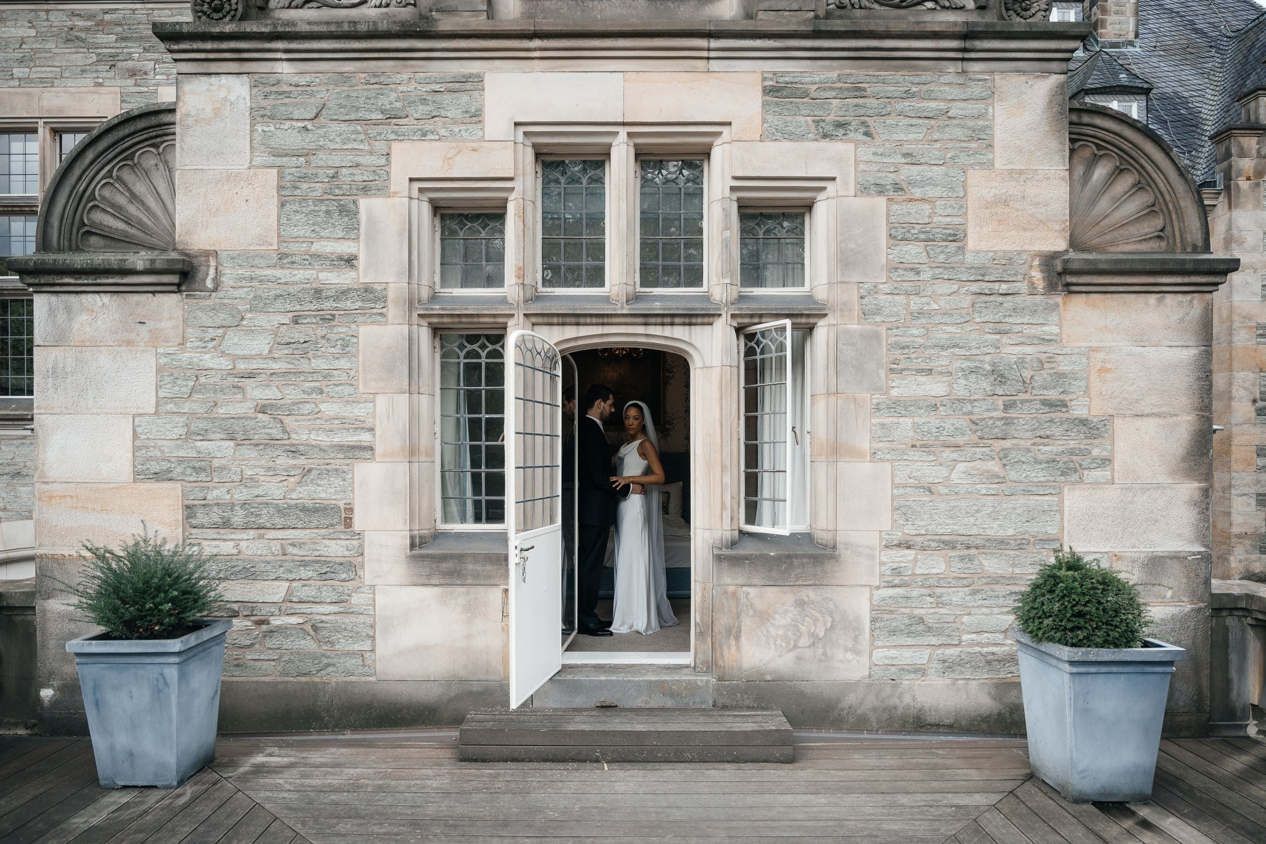 Wedding photographer & videographer in Germany and Frankfurt | Denis Mirosnik