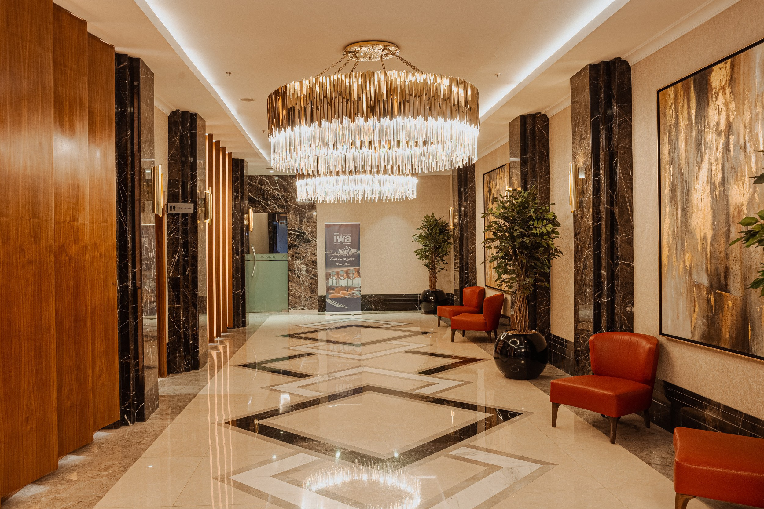 Отели для свадебной фотосъемки в Бишкеке. Азимжан Нуритдинходжаев — свадебный фотограф