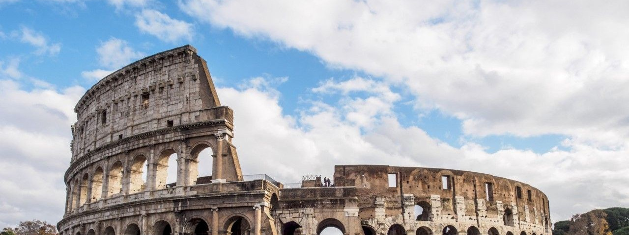 Рим Мистический Таинственные истории и живописный Трастевере Мы встретимся на одной из красивейших площадей Рима, откуда милые улочки выведут нас к площади, где сожгли Джордано Бруно.