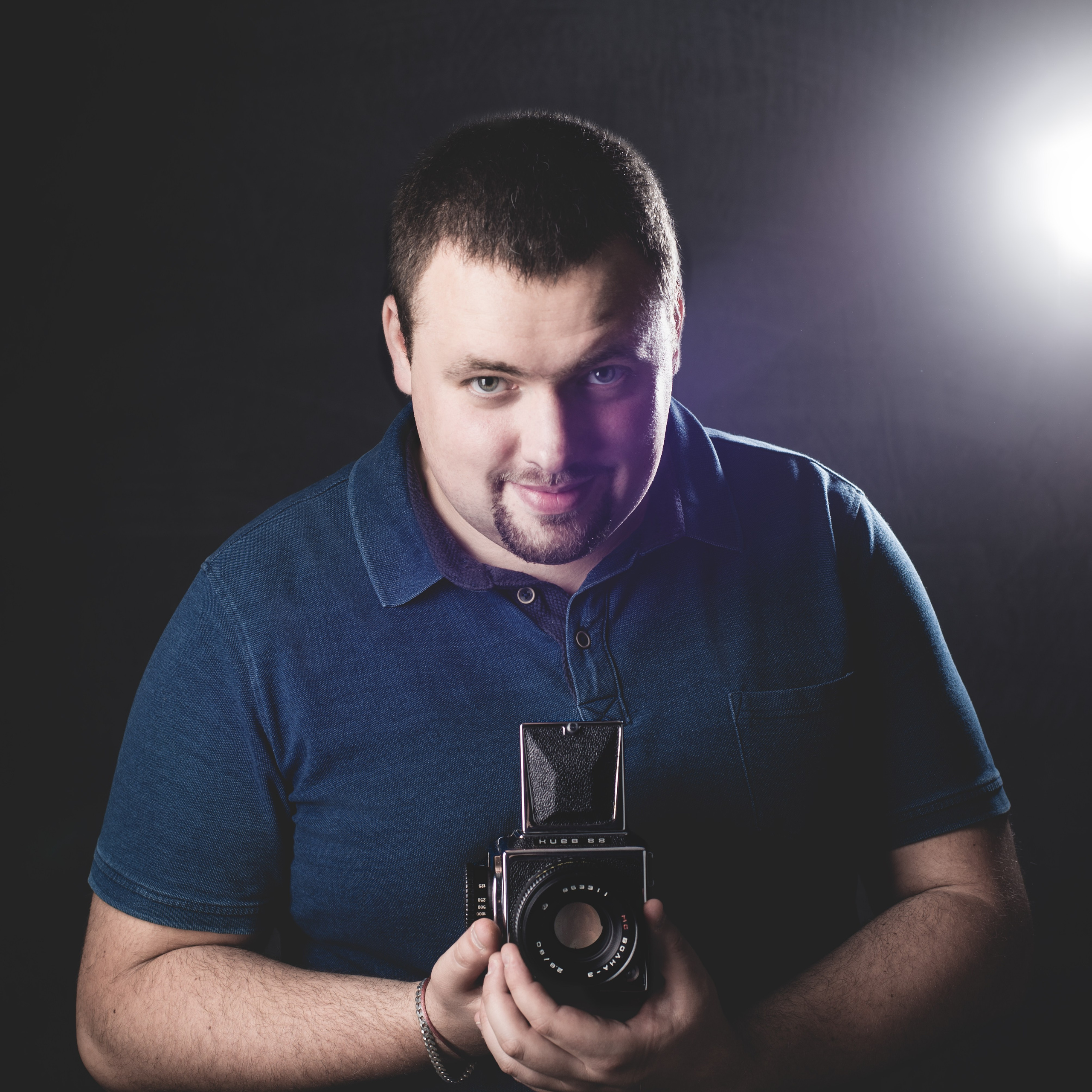 Kontakt. Professionelle Business-Portraits Professionelle Portrait- und Hochzeitsfotografie in Hamburg, Lübeck und Umgebung