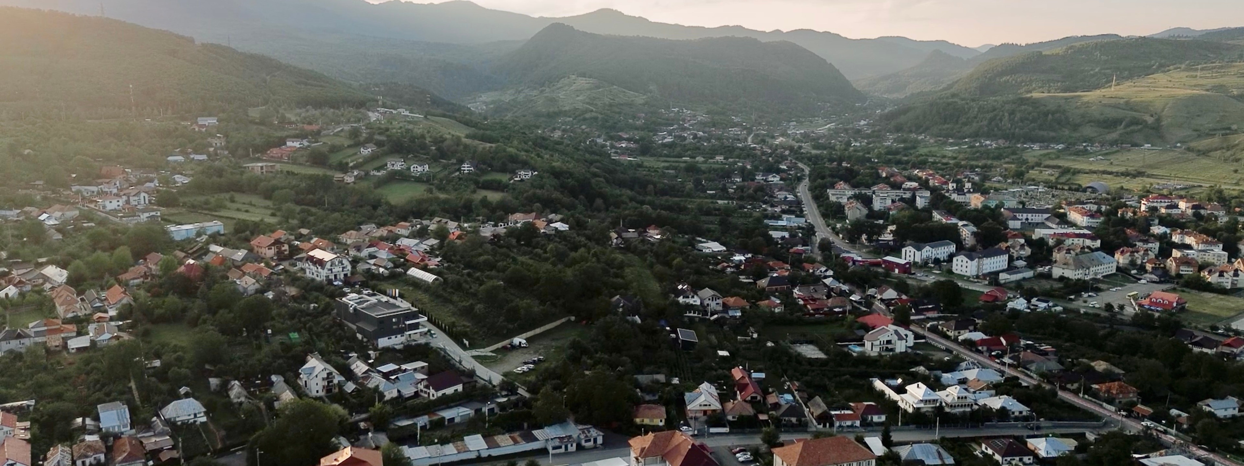 Videograf de nuntă Botosani / Iasi / Suceava. Capturăm clipe, Transmitem emoții, Creăm amintiri de neuitat!