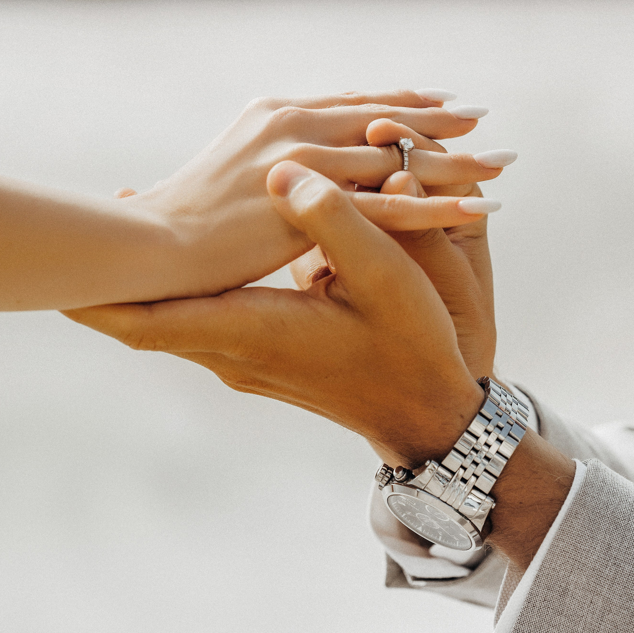 Romantic marriage proposal photo shoot near the Eiffel Tower in Paris.