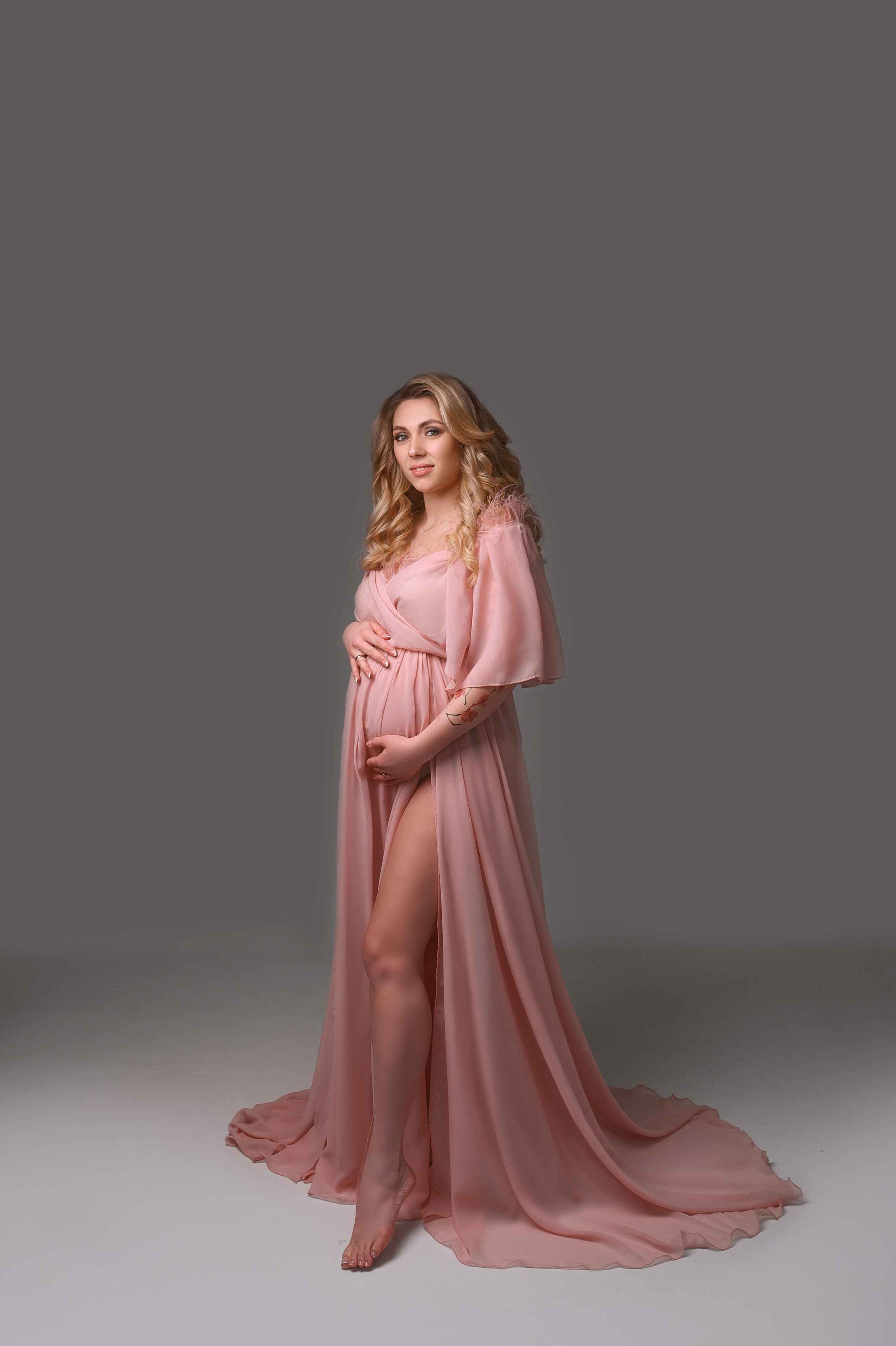 Главная. Фоторгаф новонароджених та вагітності в Києві Олена Єрмоленко