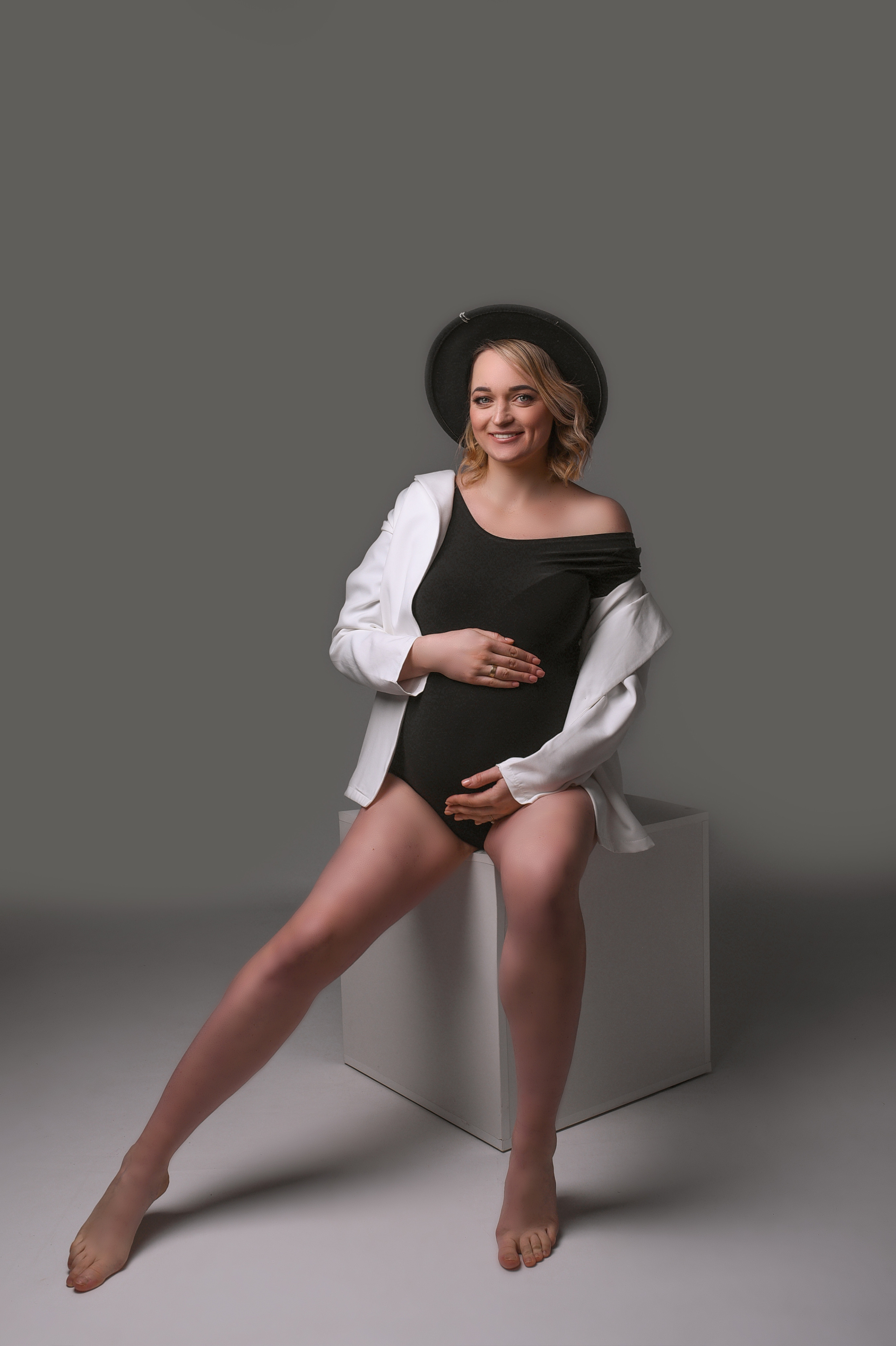 Главная. Фоторгаф новонароджених та вагітності в Києві Олена Єрмоленко