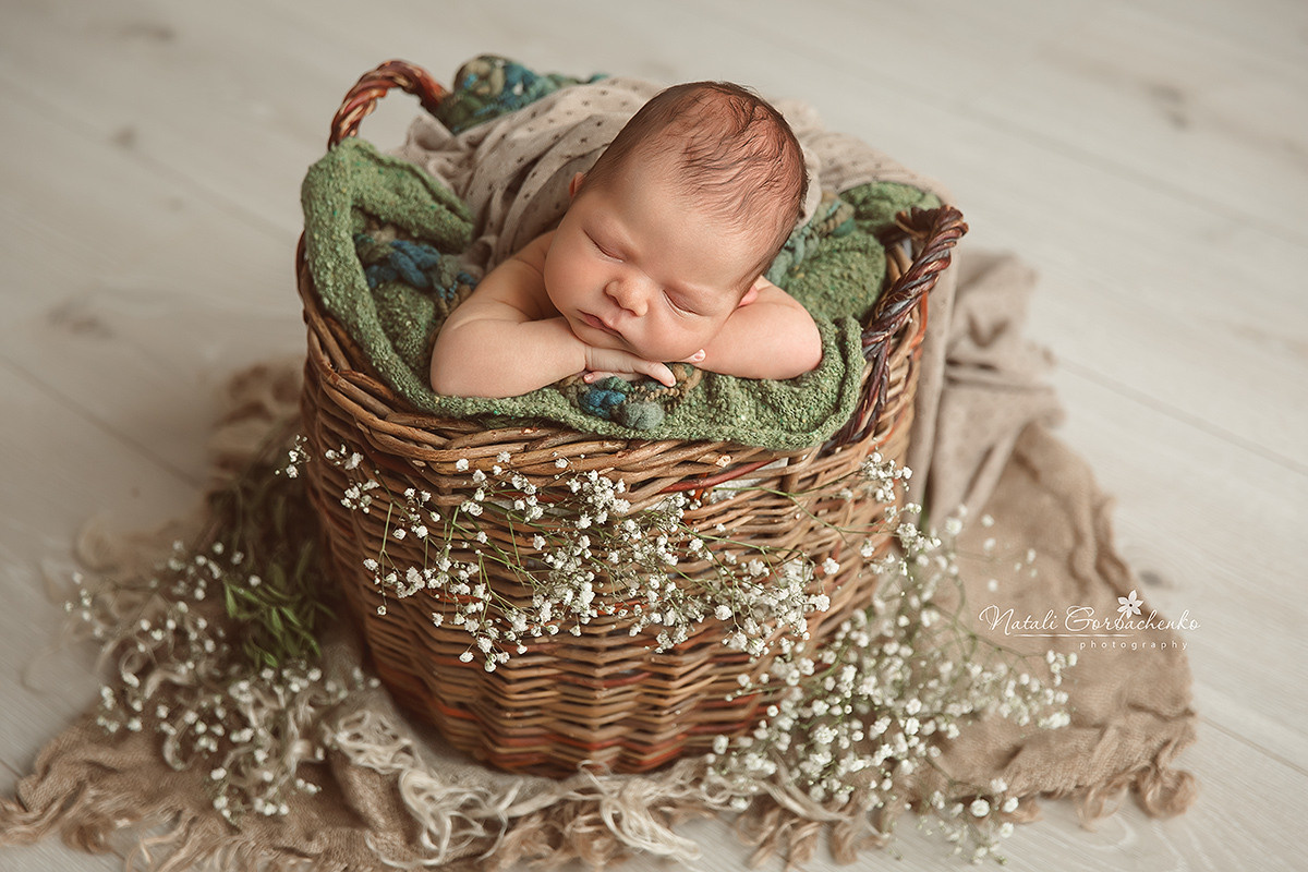 Аренда реквизиту на виїзд. Дитячий, сімейний, а також newborn фотограф і викладач у Києві Наталія