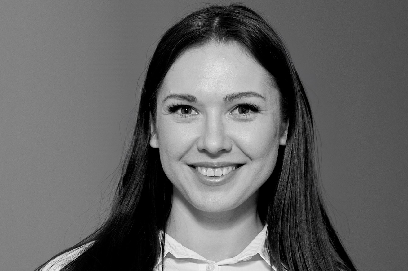 Women’s headshot photographer in San Francisco