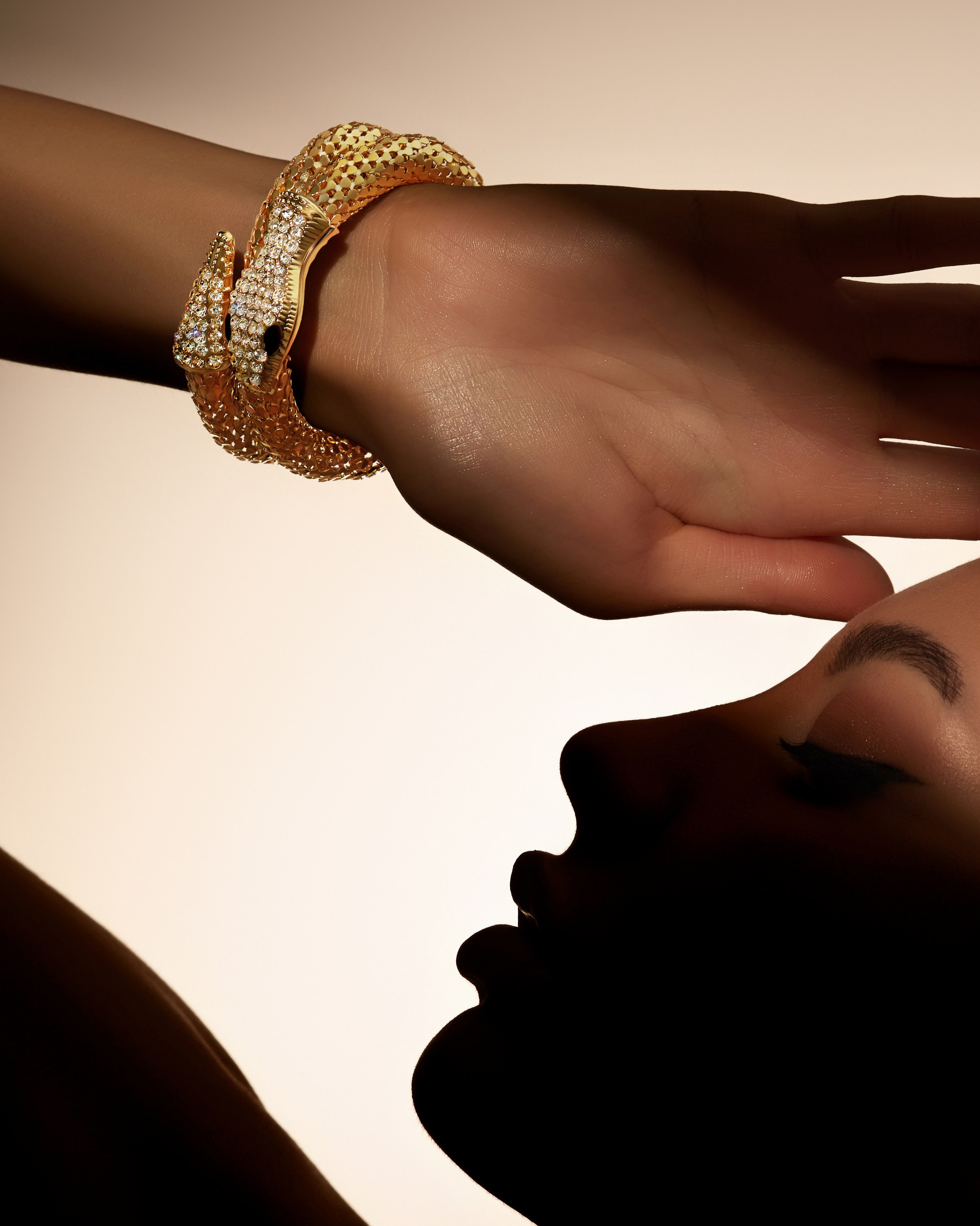 Jewelry retouch. Your creative photographer and professional retoucher