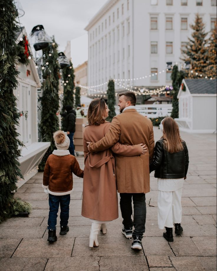 What to wear for your Christmas family photoshoot in Toulouse. Евгения Смирнова — фотограф в Тулузе и юго-западной Франции