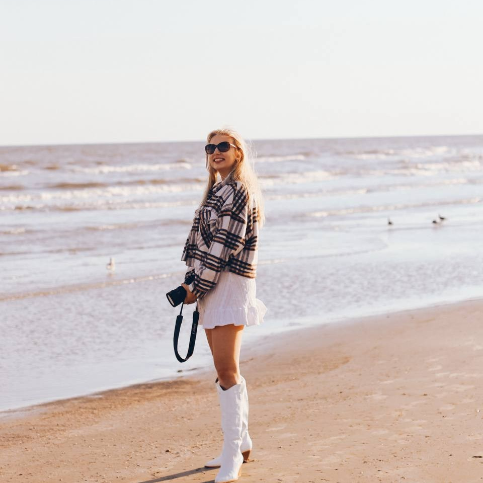 Iryna Yaremchuk | Family & Maternity Photographer in Houston, TX
