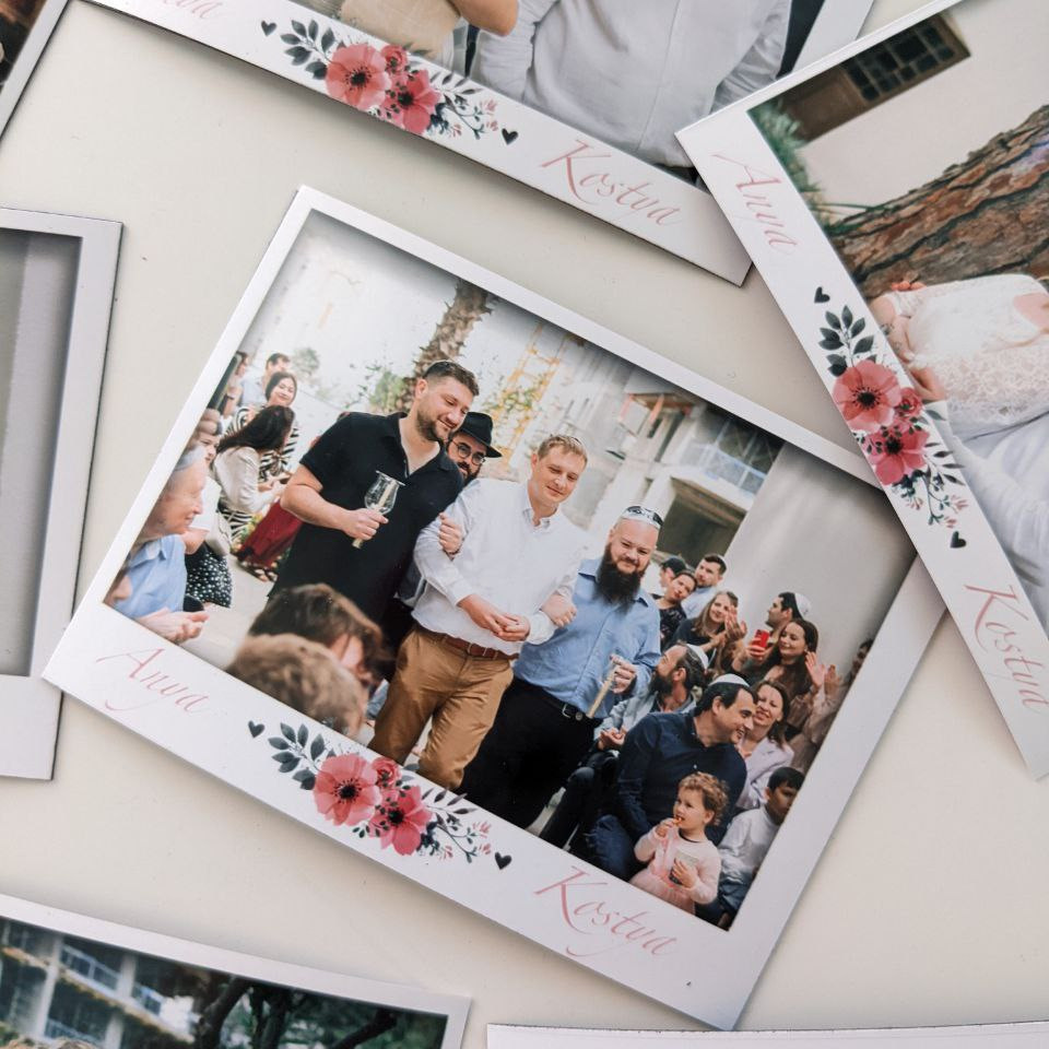 MAGNETS. PHOTOGRAPHER IN ISRAEL