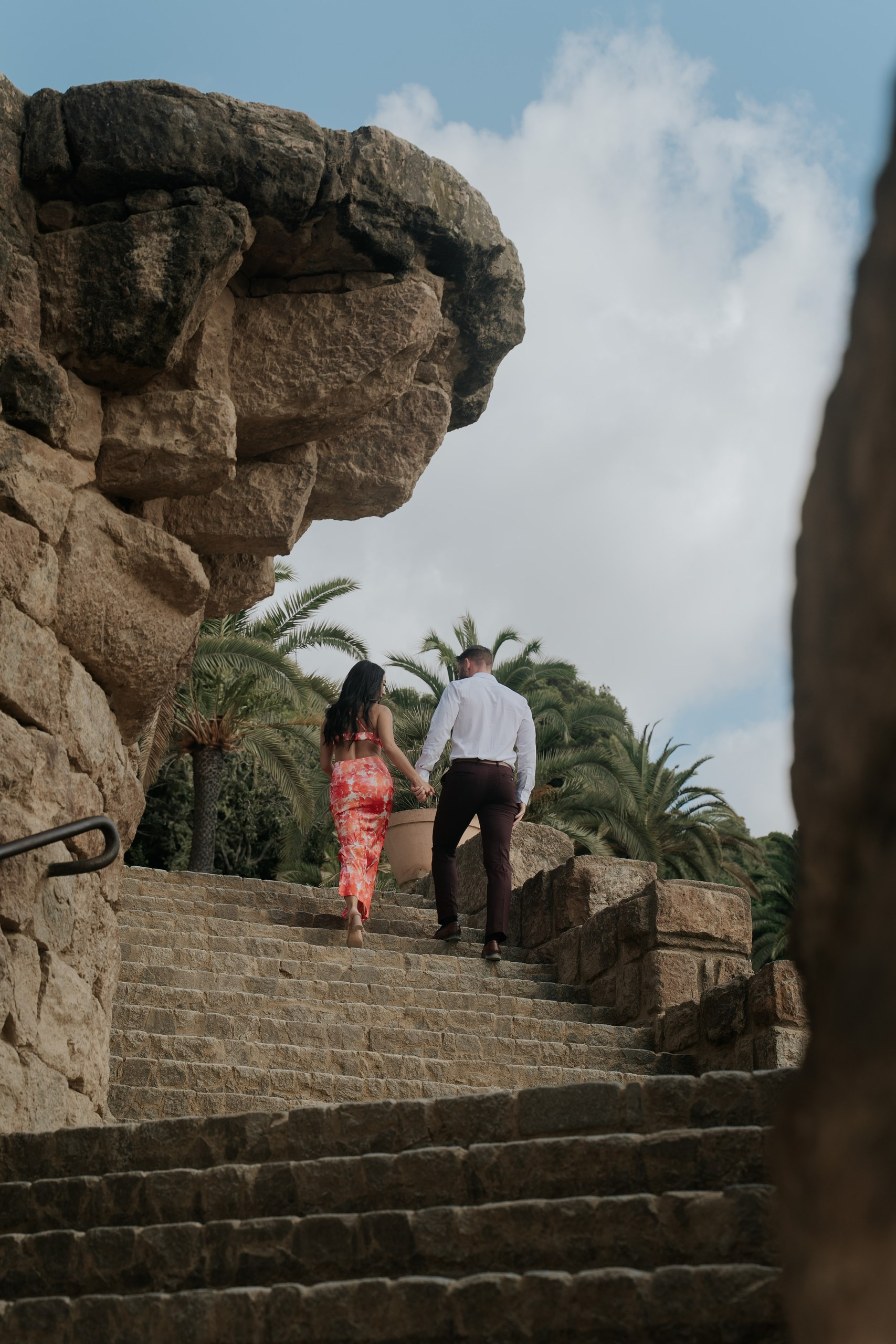 Proposal park Guell. DiaFoto — Wow Photographer in Barcelona | Premium Barcelona Photoshoot Experience