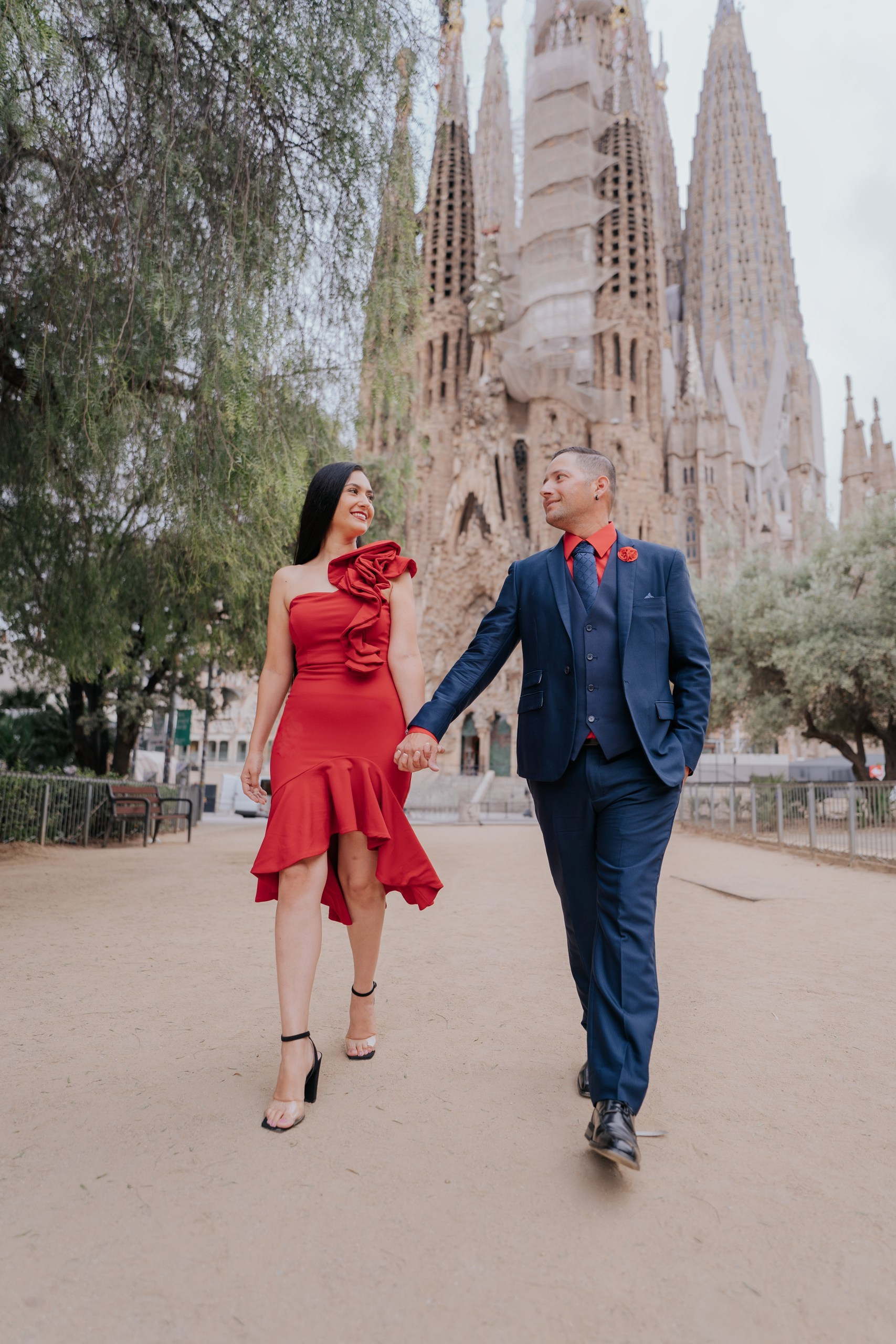 Top 5 Spots for Photoshoots in Barcelona. DiaFoto — Wow Photographer in Barcelona | Premium Barcelona Photoshoot Experience