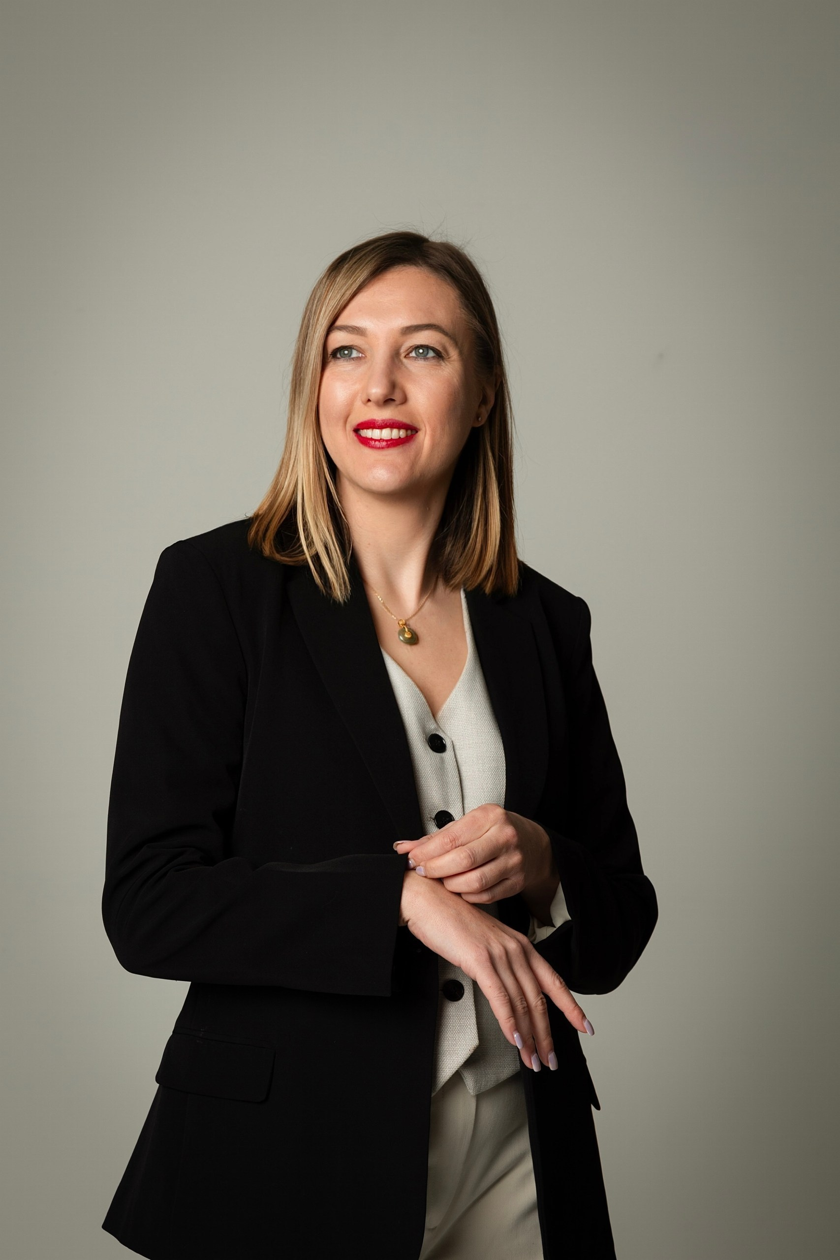 KRASOTATUT CLAN. Tutto per legalizzare e far crescere il tuo business beauty in Italia (in russo)