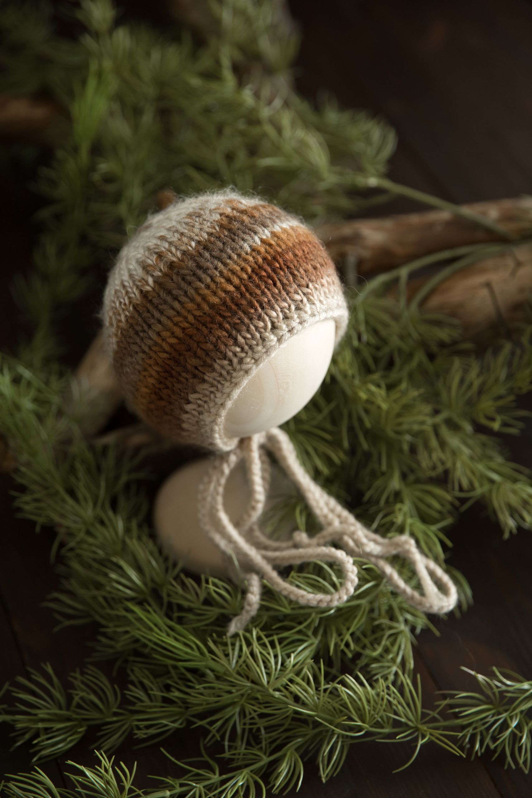 Відео курс з в’язання шапочки для новонародженого. Дитячий, сімейний, а також newborn фотограф і викладач у Києві Наталія