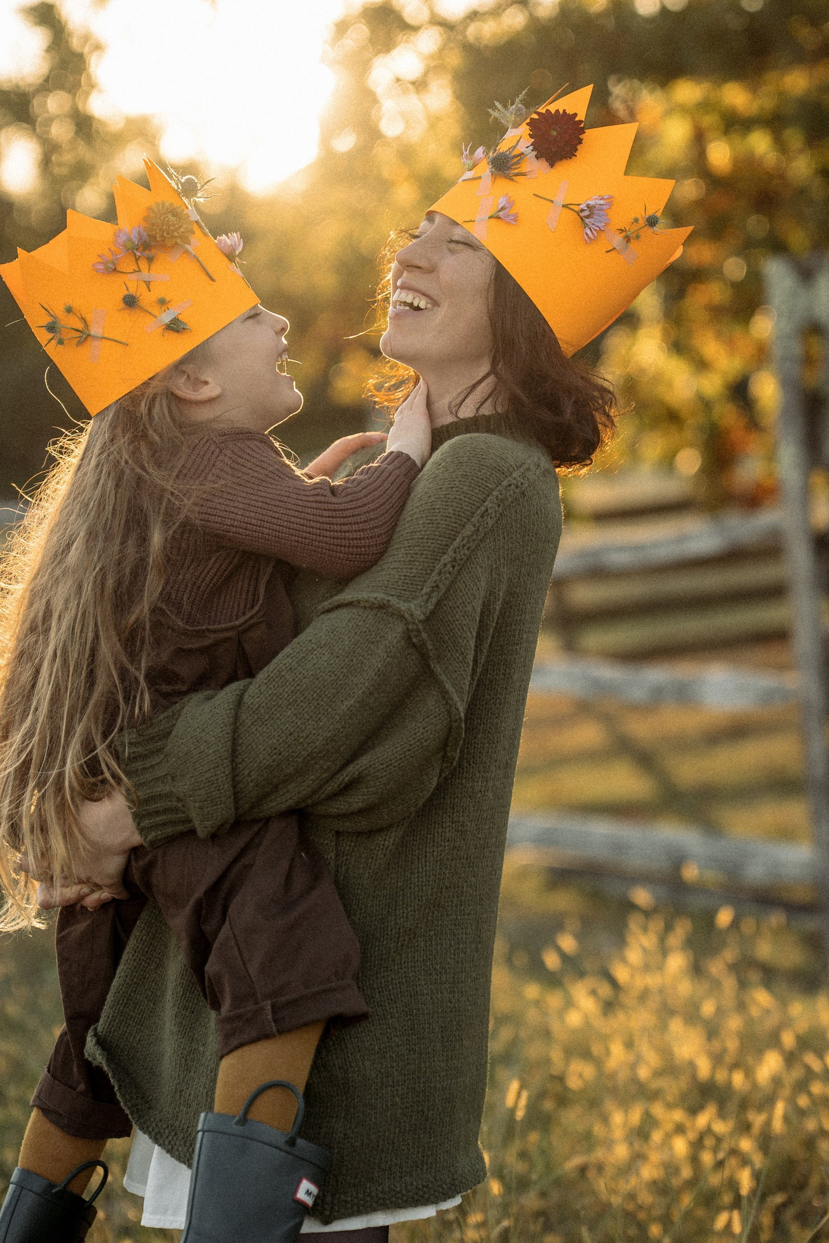 Alisa Tant with her family in Bucks County, PA – family and newborn photographer serving Philadelphia, Montgomery County and Central New Jersey.