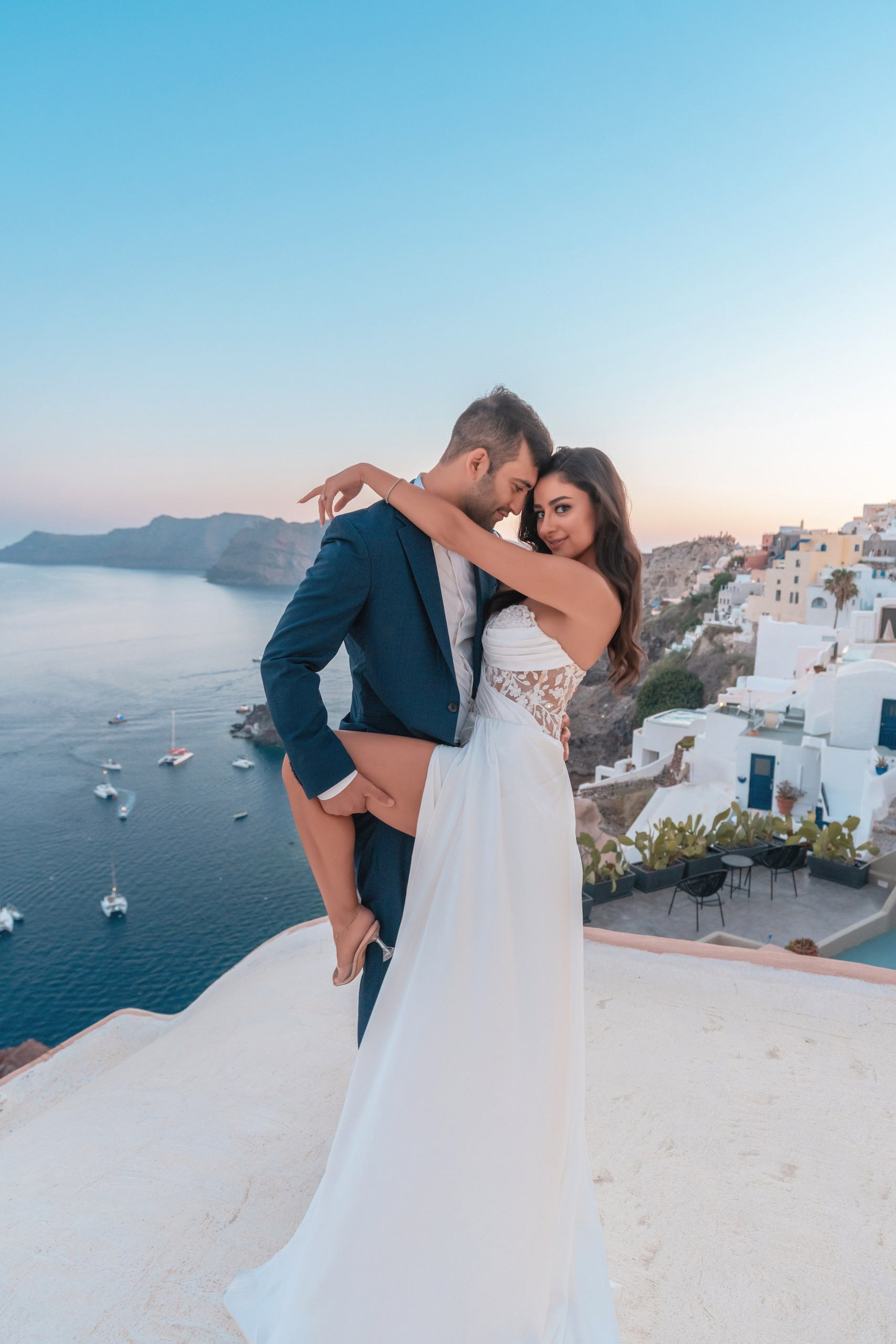 Proposal photographer santorini. Photographer in Santorini SokoLOVE Alex| Flying Dress Santorini