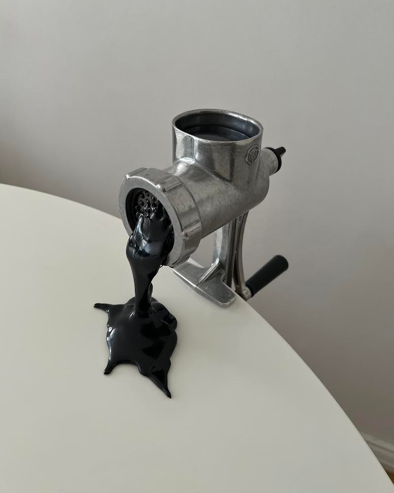 SCULPTURE. Contemporary artist in New York City Lilia Ana