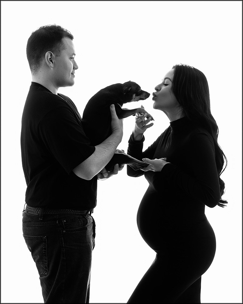 Familie mit geliebtem Hund