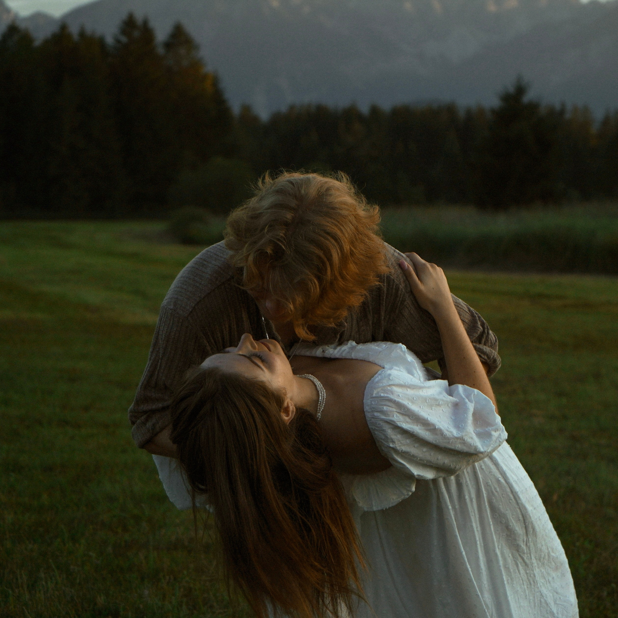 MEET ME. Couple & wedding photographer based in Bavaria Germany Alps I ForLoveLegends