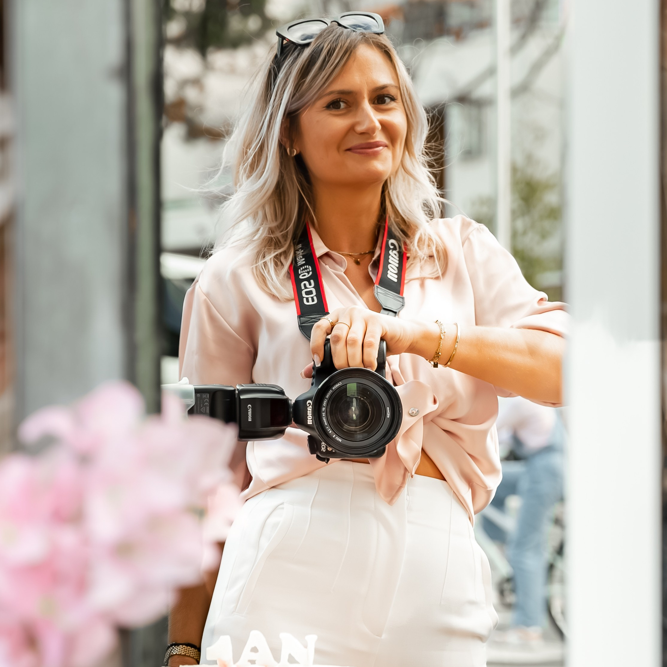 CONTACT. Florica Ghiriti - photographer in Paris