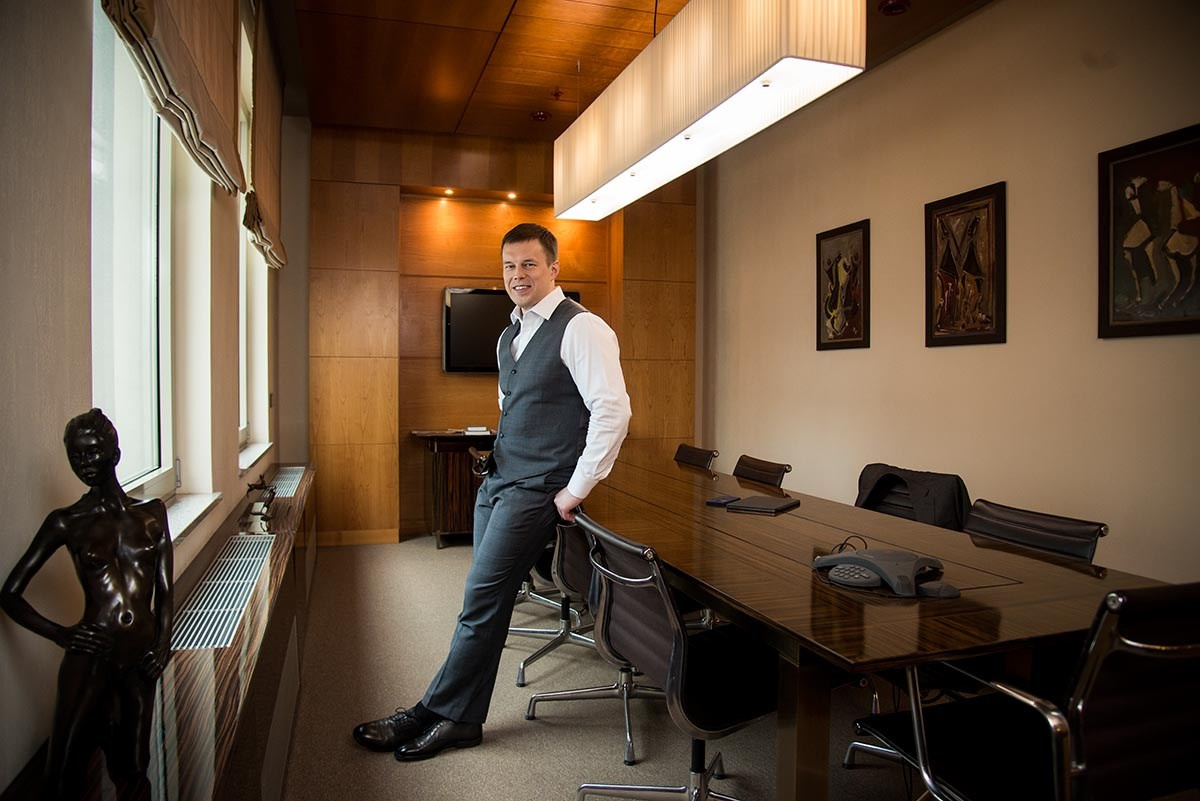 LinkedIn Portrait Photographer in Vilnius | Sergey Trifonov. Portrait & Wedding Photographer in Vilnius — Sergey Trifonov