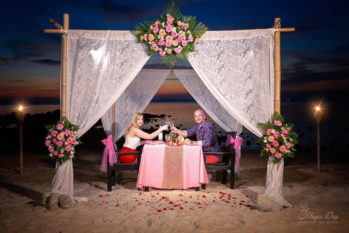 Romantic proposal on Koh Samui, Thailand