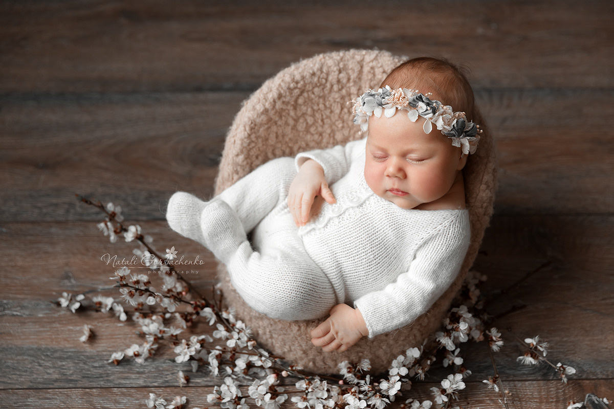 Креслица для съемки новорожденных. Детский, семейный, а также newborn фотограф и преподаватель в Киеве На