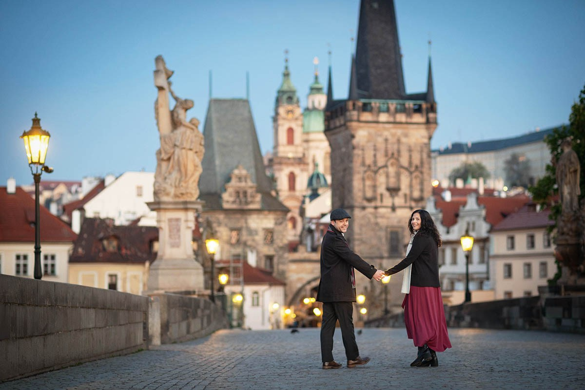Aimee & Jonathan Sunrise Proposal on Charles Bridge, Prague | Engagement Photographer Prague