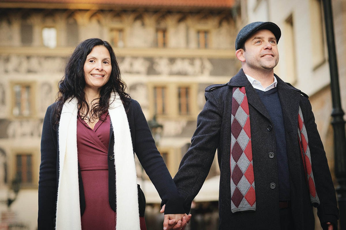 Aimee & Jonathan Sunrise Proposal on Charles Bridge, Prague | Engagement Photographer Prague