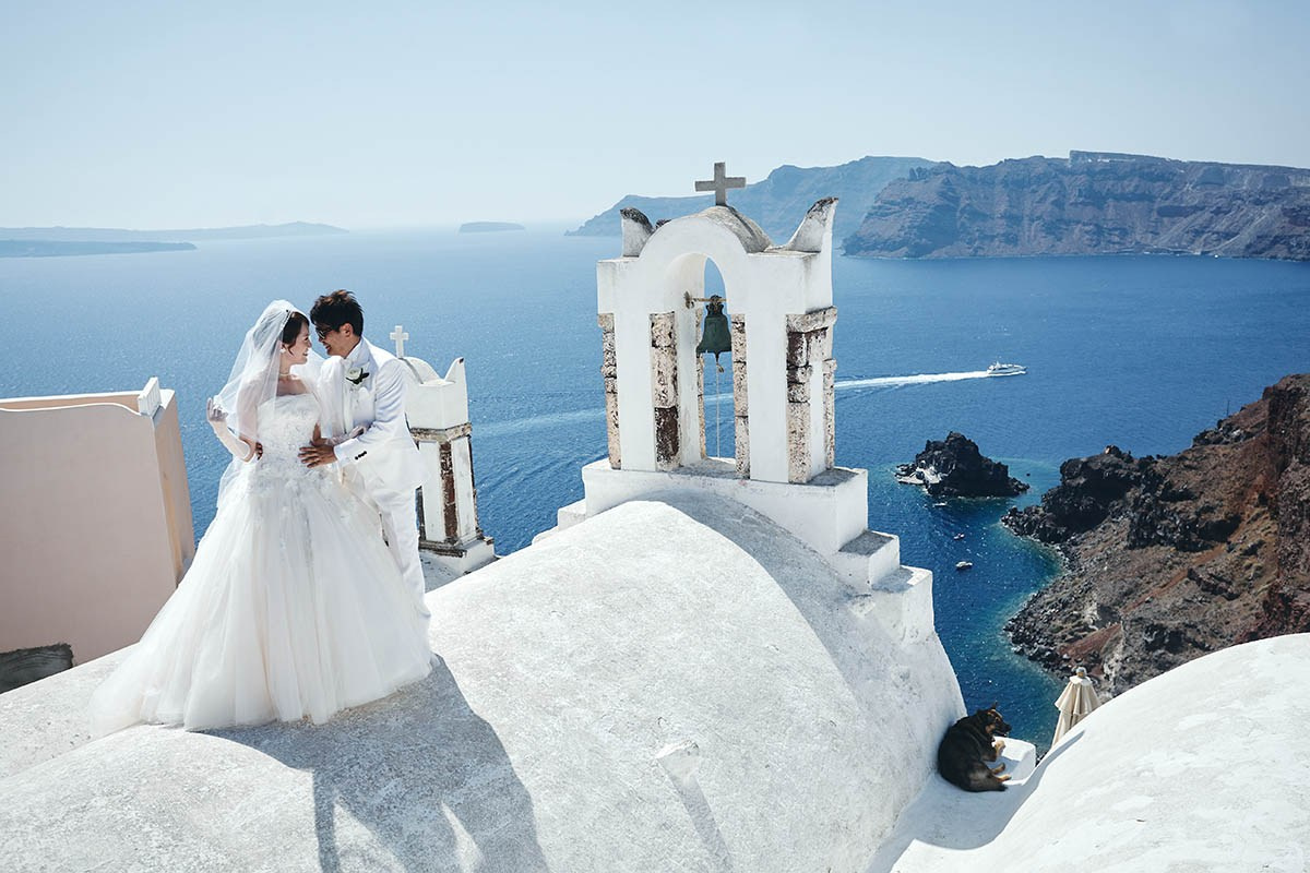 Nao & Junji — Intimate Santorini Wedding
