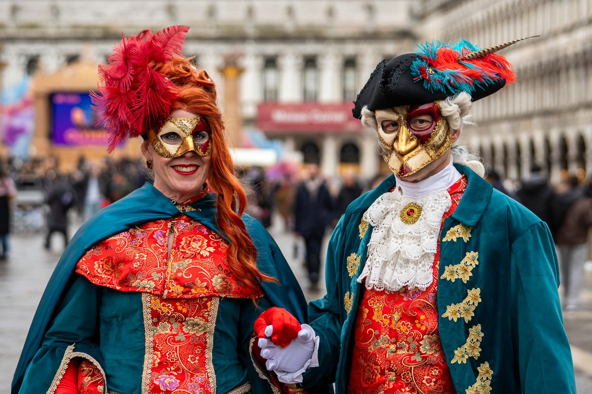 Carnavalul de la Veneția 2026 – Între misterul măștilor și povestea costumelor. Daniel Hașiegan