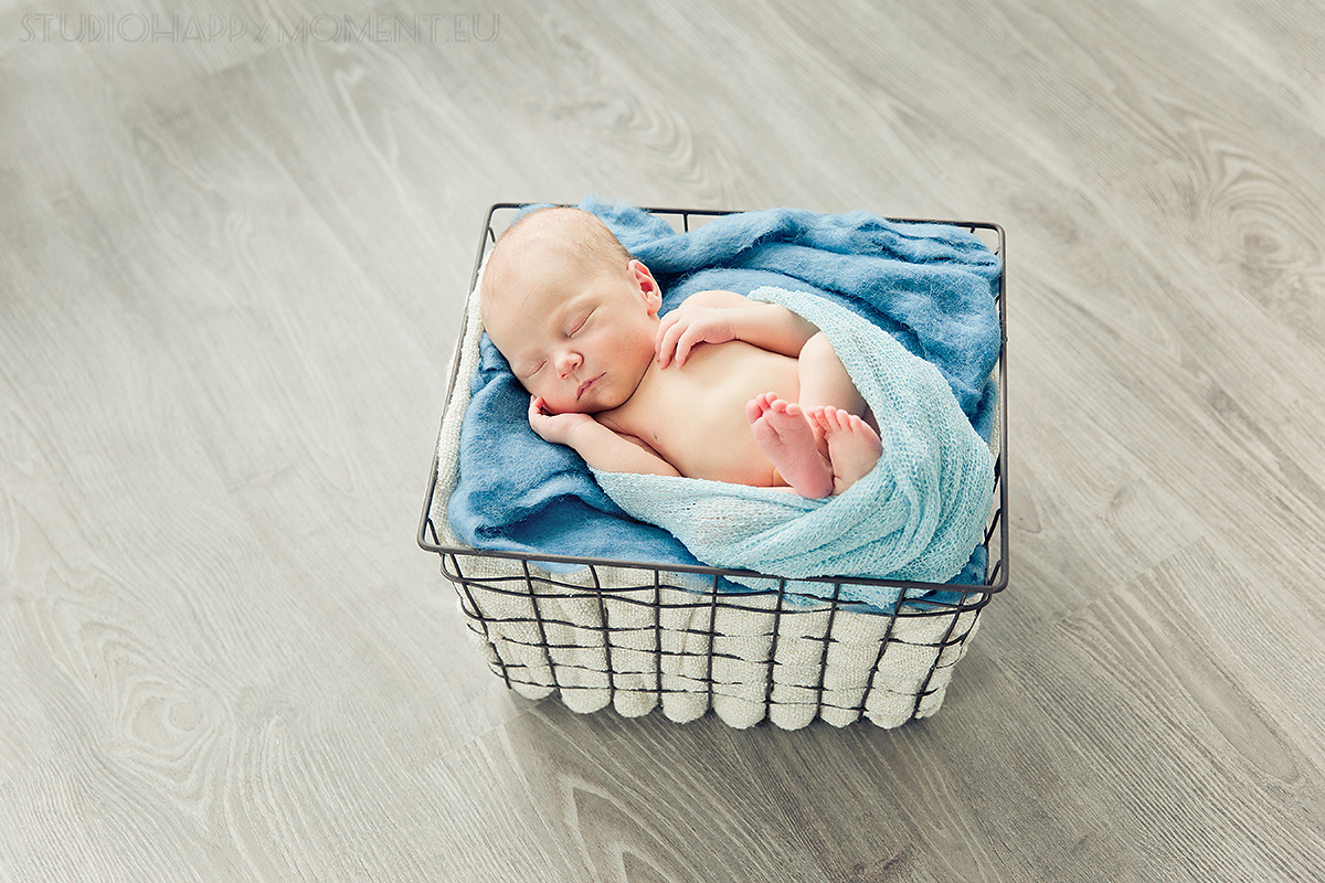 vastasyntyneen kuvaus Vantaalla