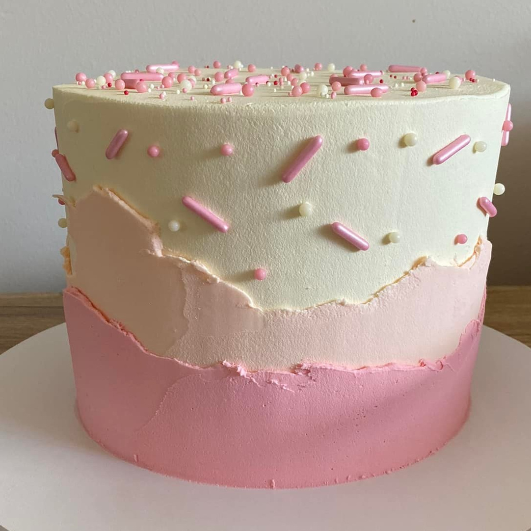 Cake smash session. Newborn and family photographer. Hills District. Sydney