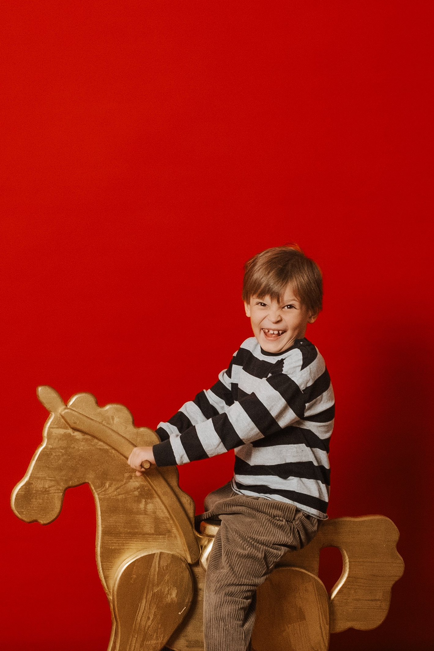Photostudio Moments in Belgrade | Photo studio with mirror without. Moments. Self photo studio in the heart of Belgrade