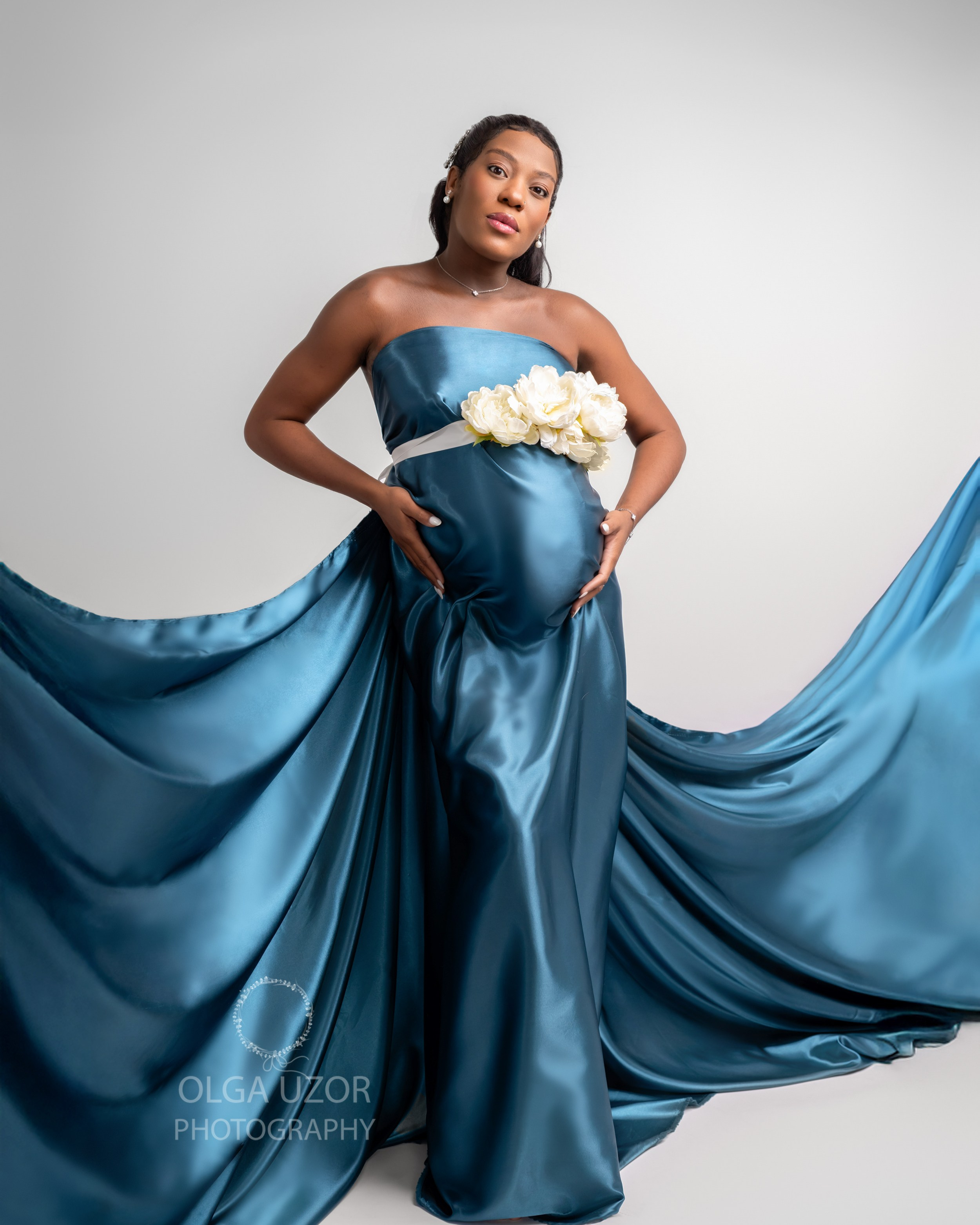 Dresses. Stevenage, Hertfordshire family, maternity and newborn photographer