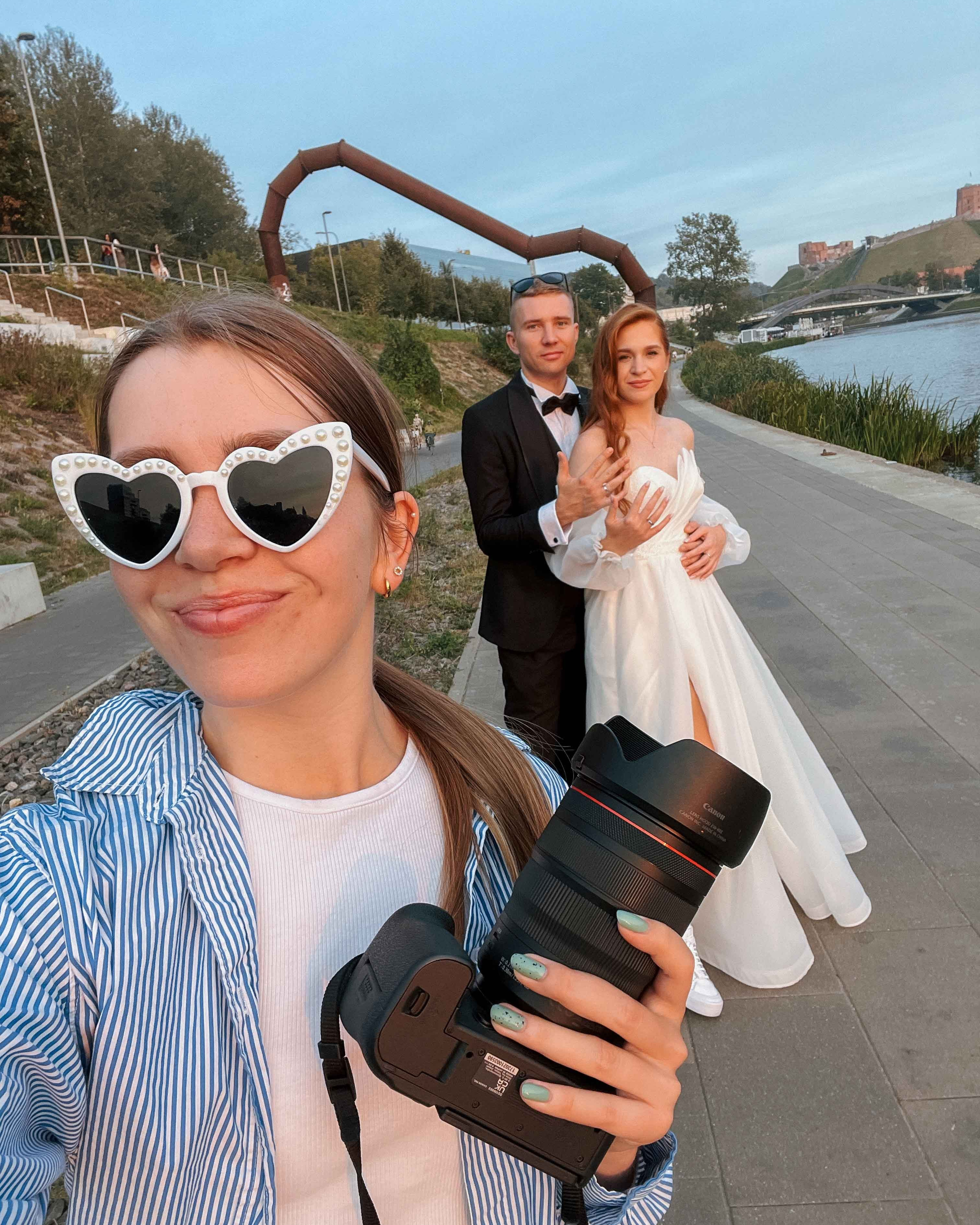 Apie mane. Framed by Evelina | Vestuvių fotografė