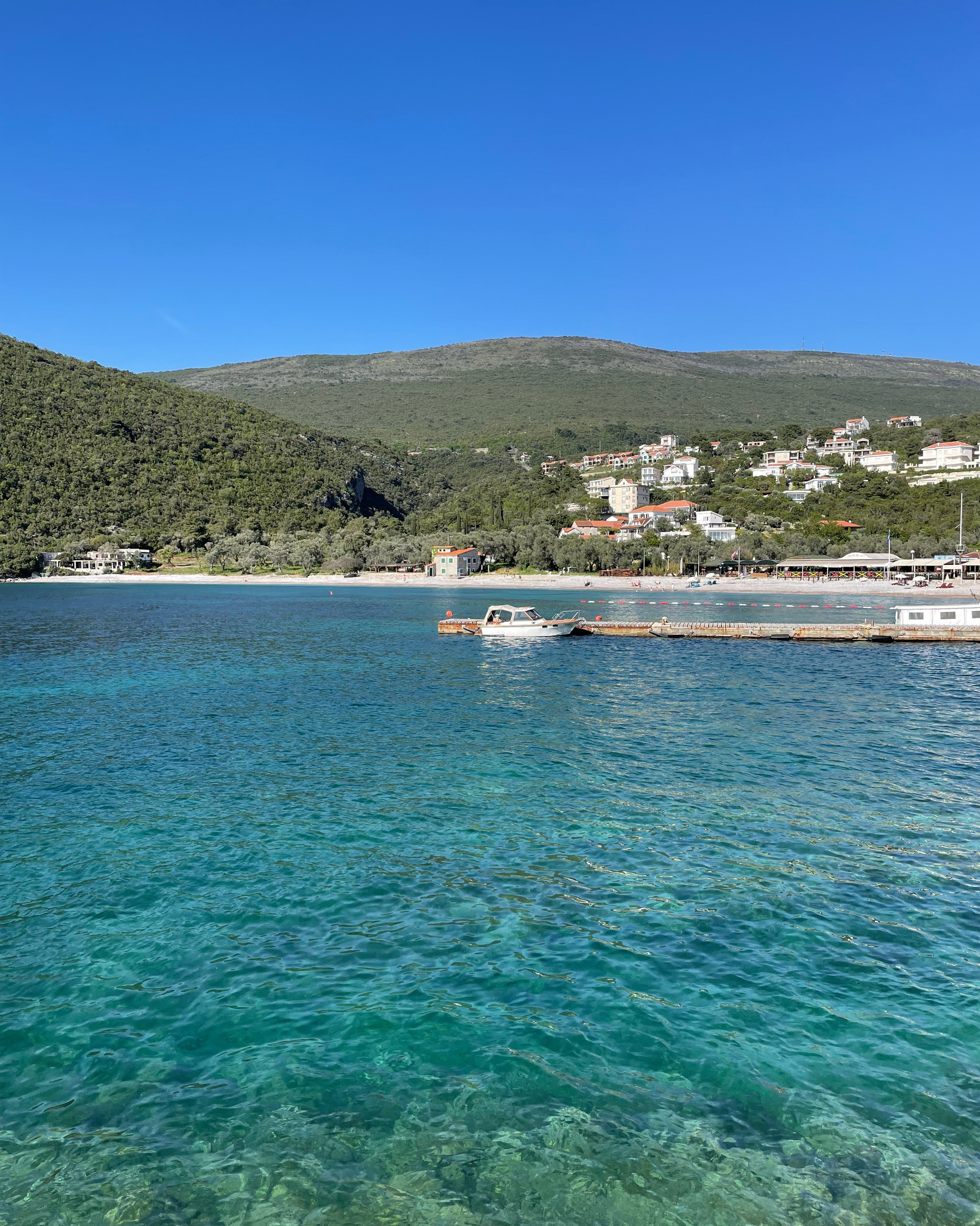 Fordeler og ulemper ved å reise til Montenegro