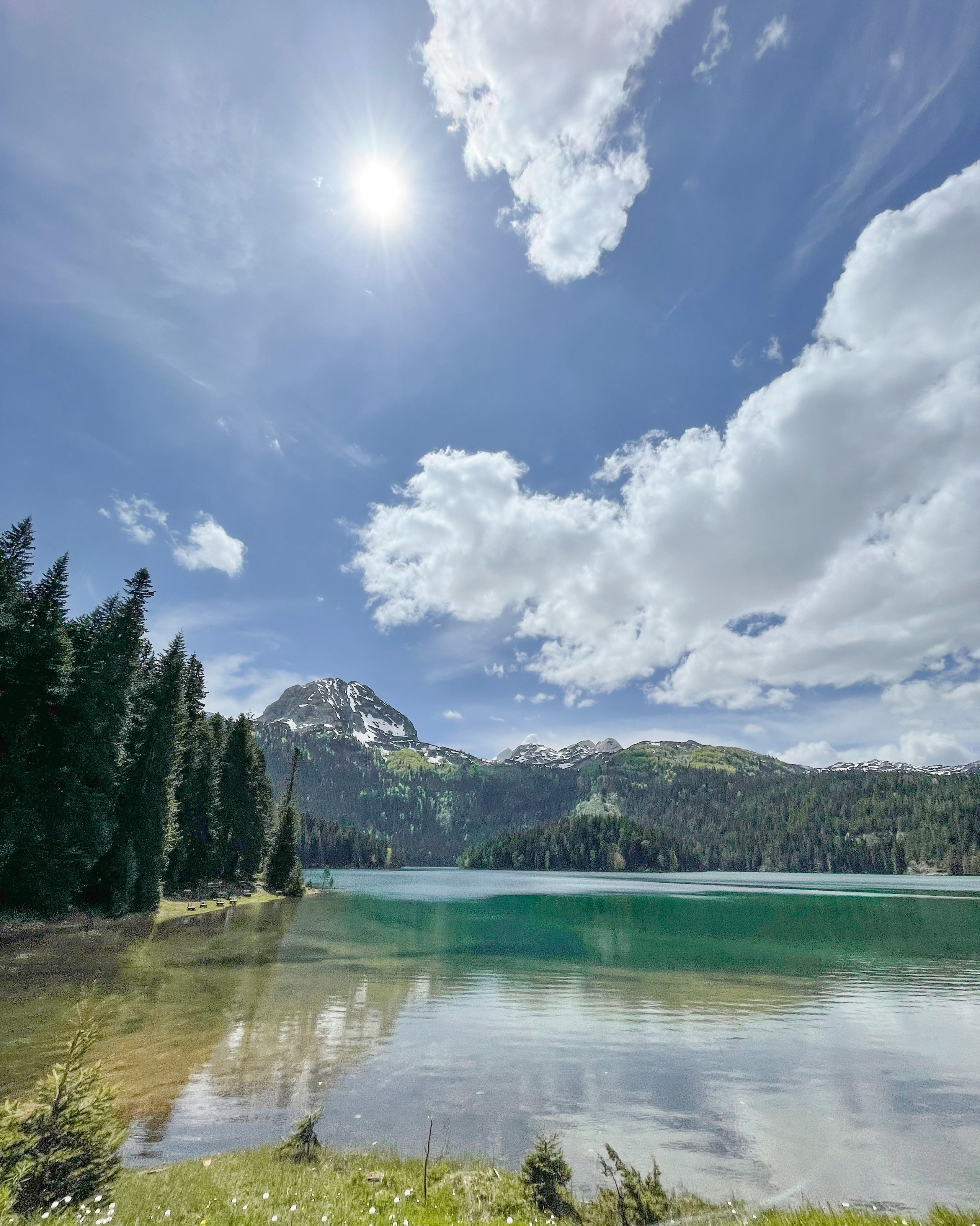 Fordeler og ulemper ved å reise til Montenegro
