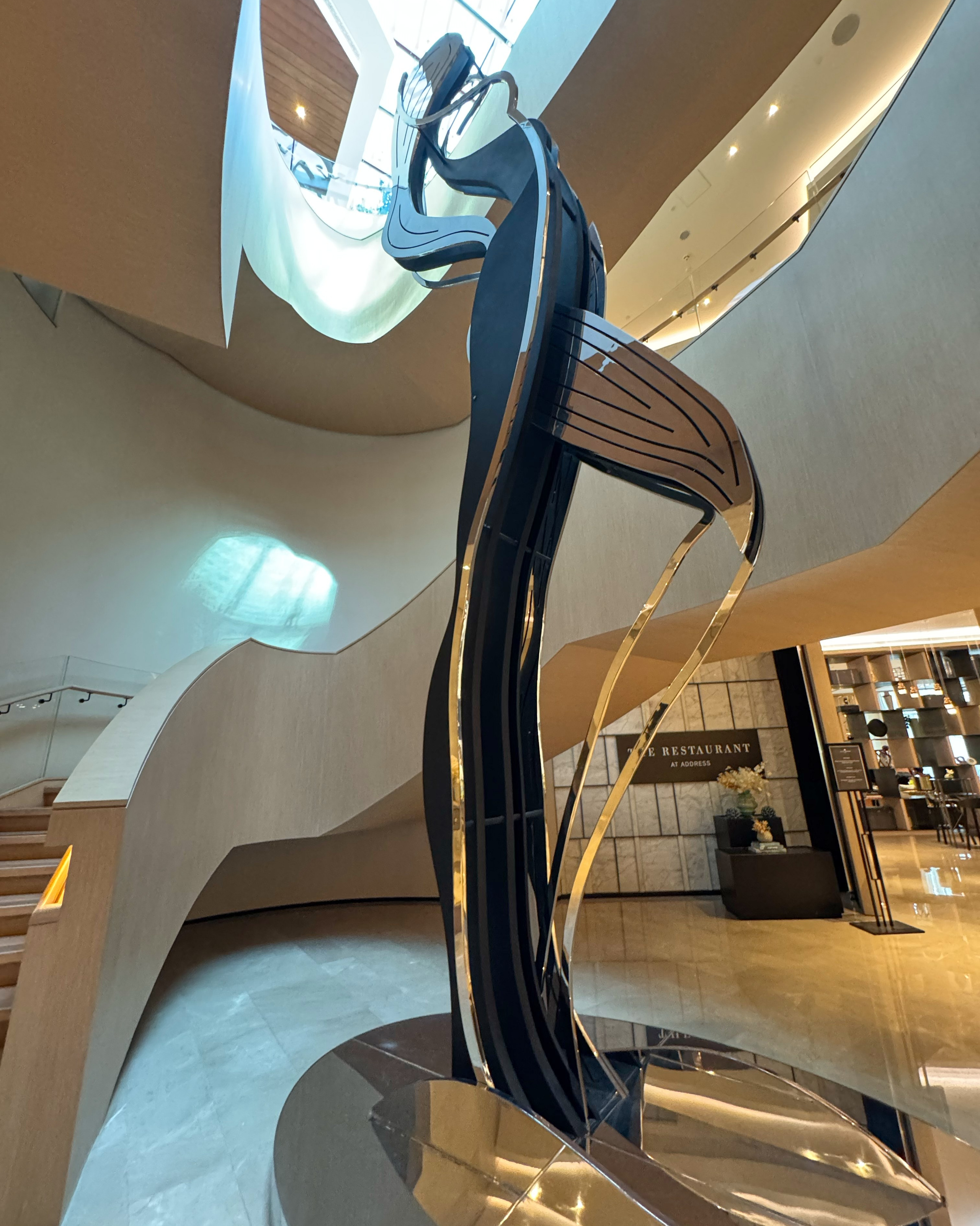 Airbnb Photographer in Dubai | Oleg Novikov